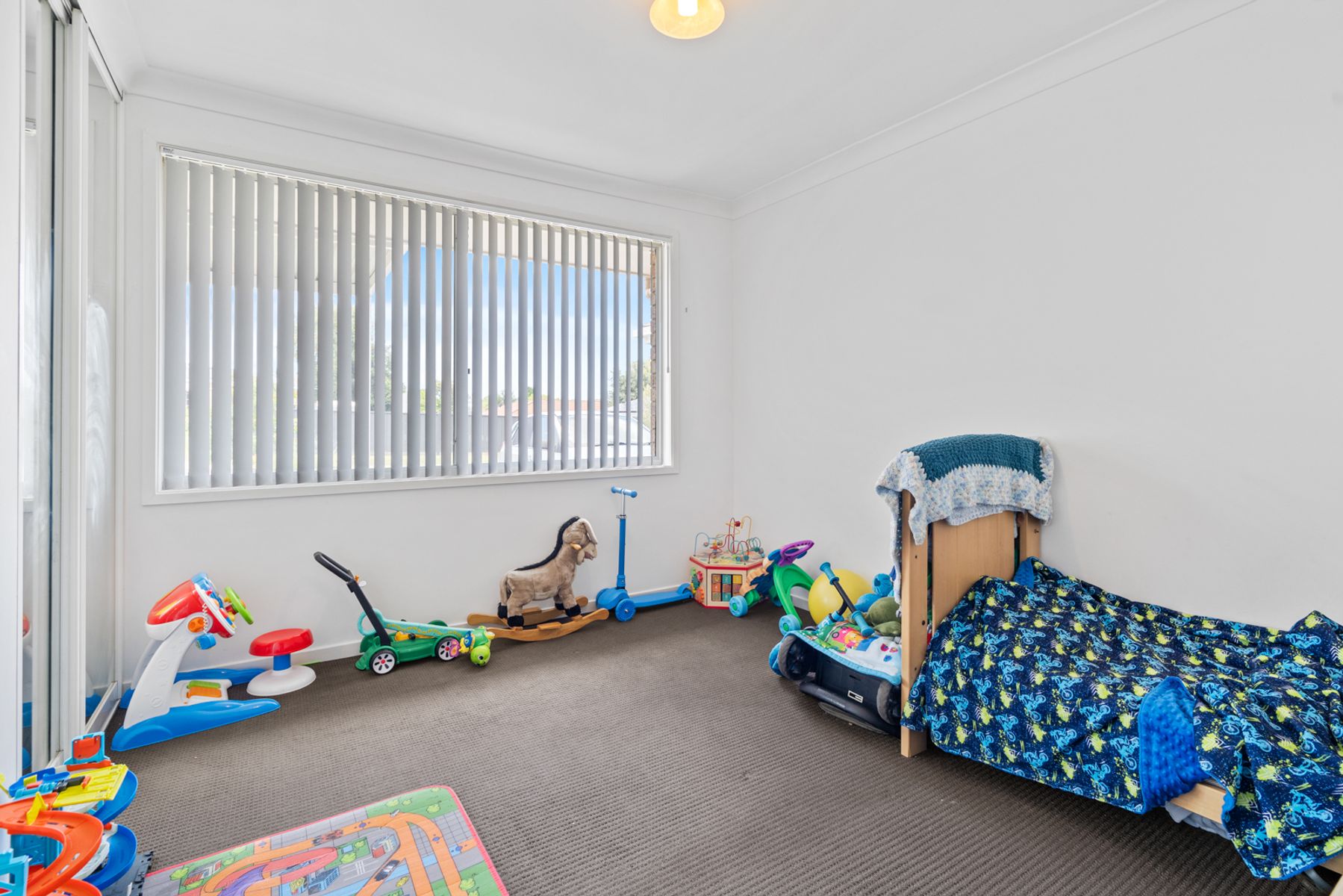 25 Sebastian Avenue, Rosemeadow NSW 2560, Rosemeadow - Thumbnail 6