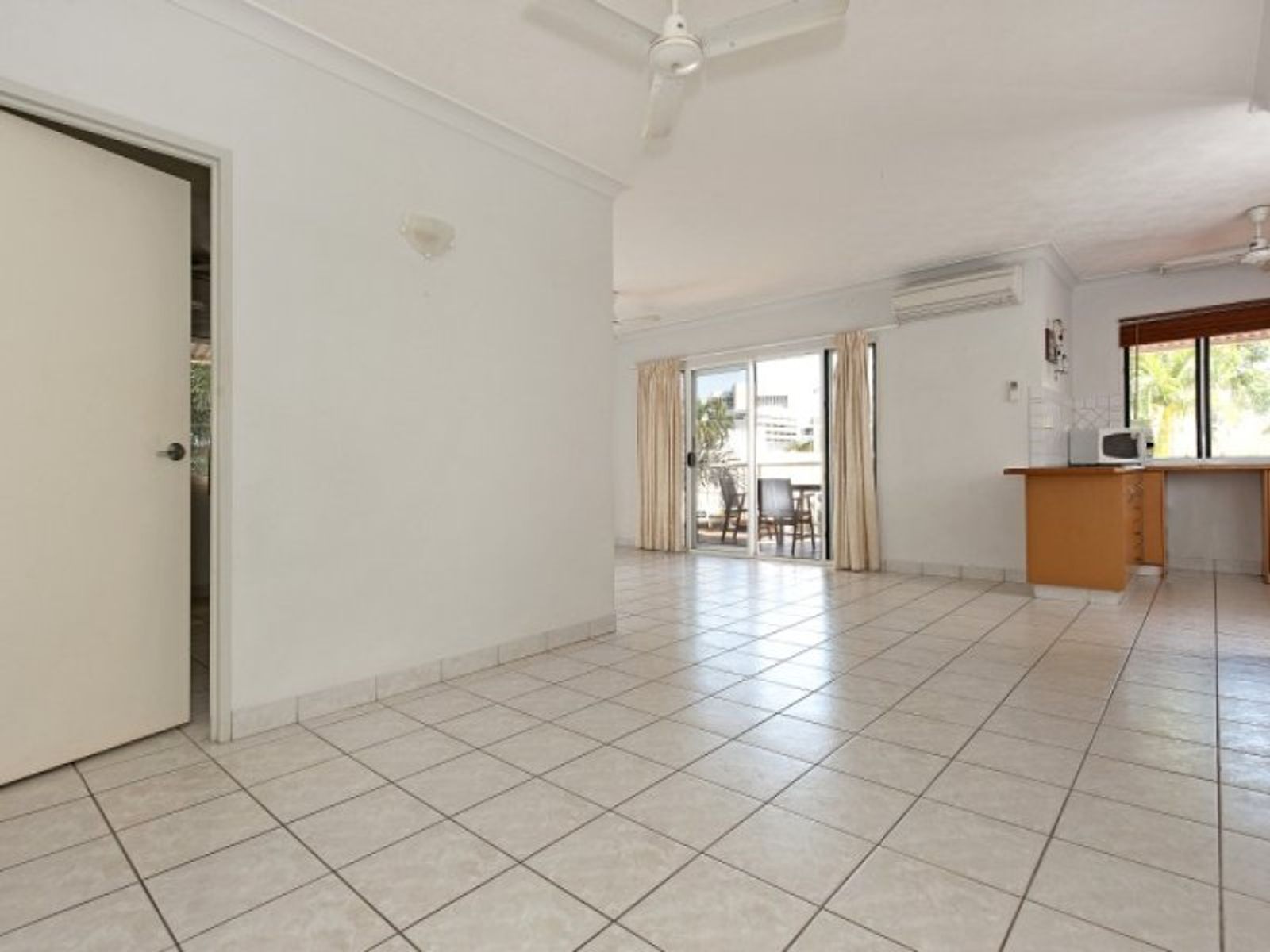 8/43 Woods Street, Darwin City NT 0800, Darwin City - Thumbnail 6