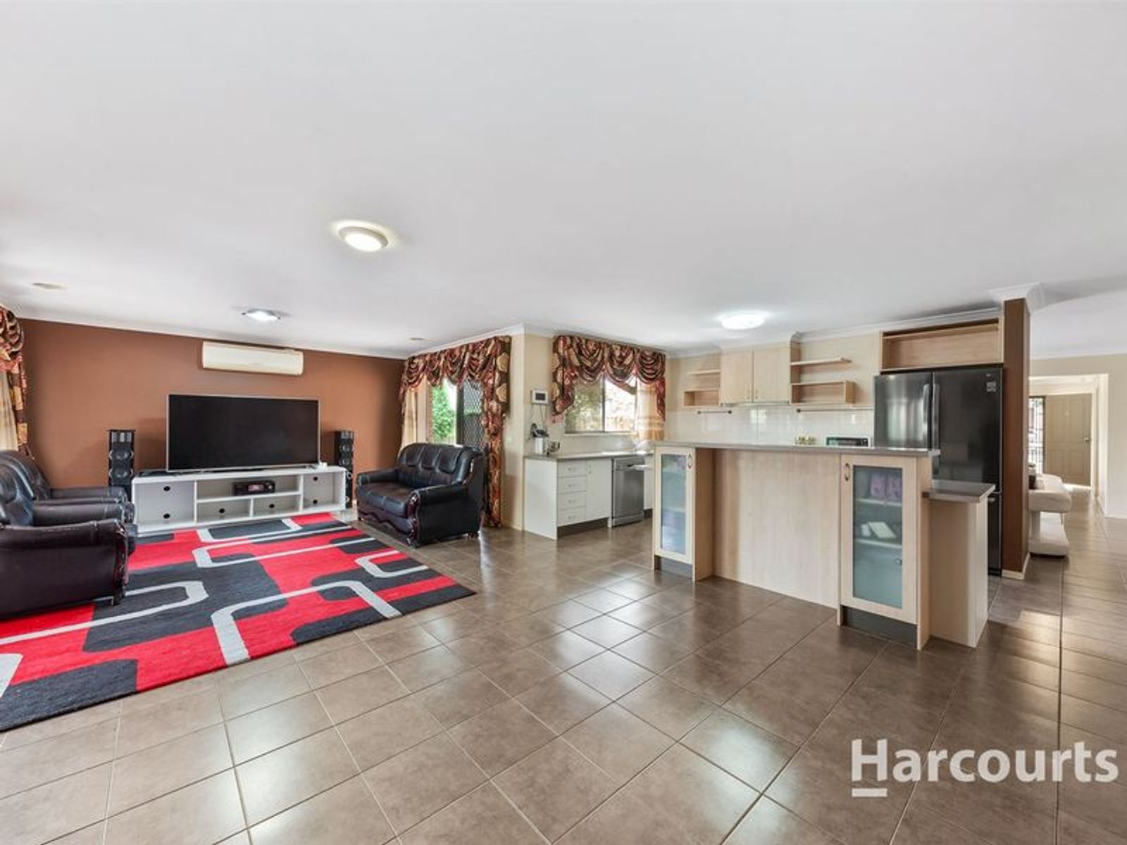 16 Matlock Street, Caroline Springs, VIC 3023, Caroline Springs - Thumbnail 4