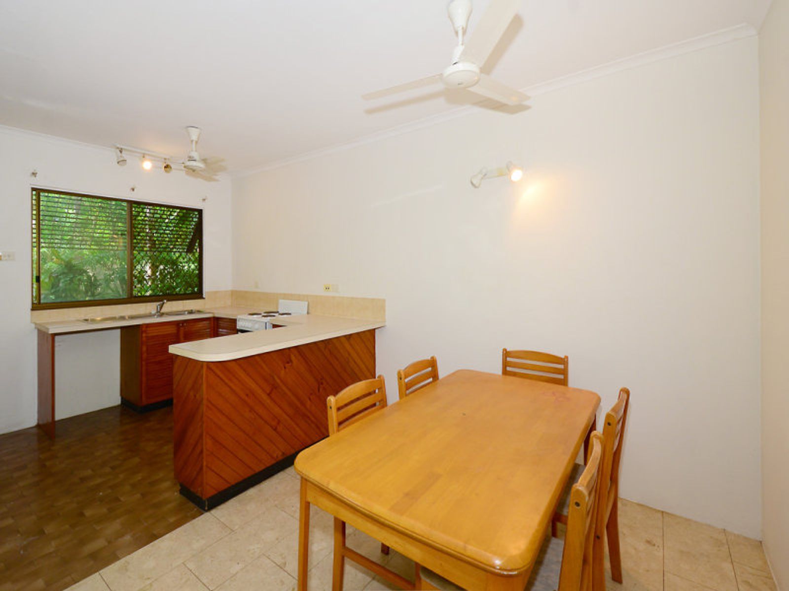 103/16 Hudson Fysh Avenue, Parap NT 0820, Parap - Thumbnail 2