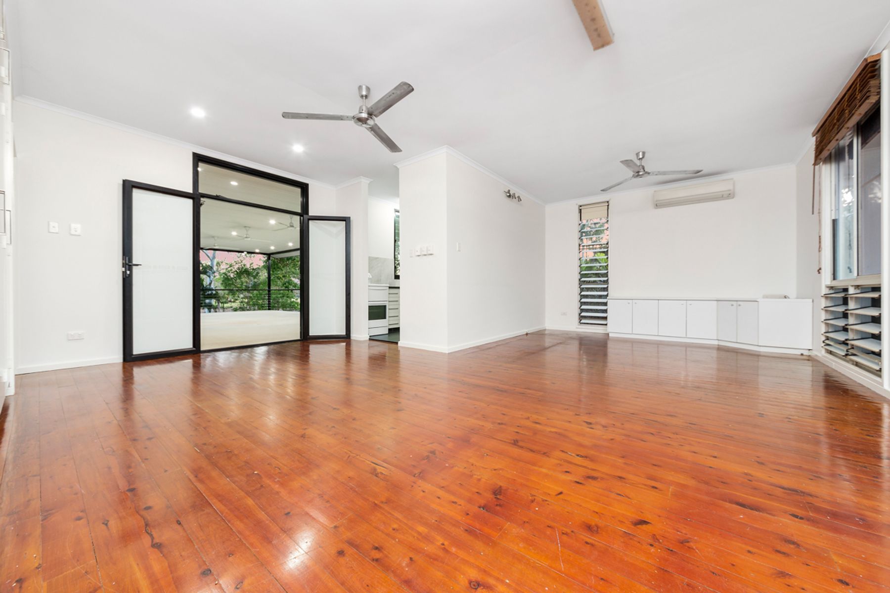 21 Eaton Place, Karama NT 0812, Karama - Thumbnail 2