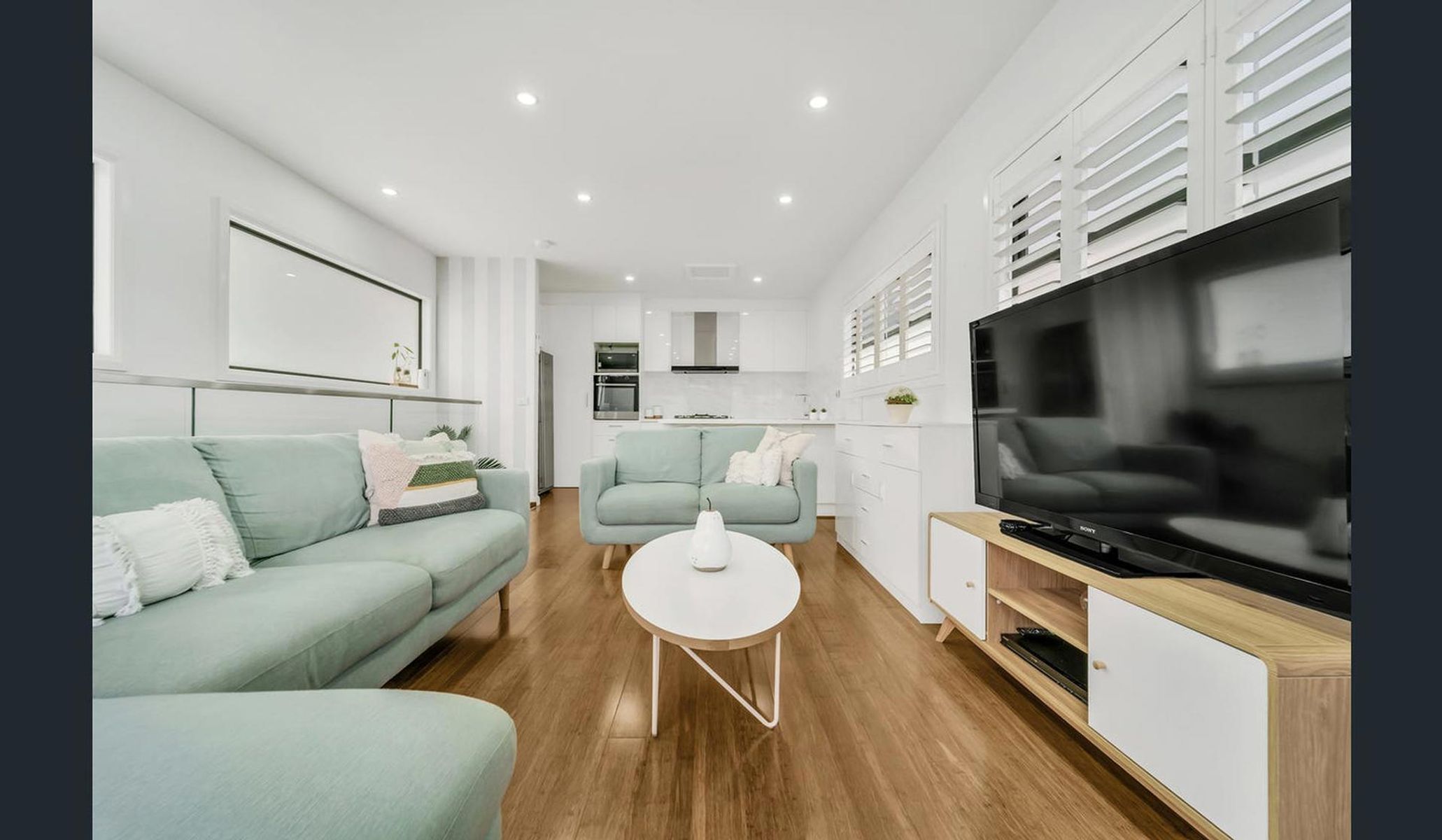 27 Melaleuca Drive, Meadow Heights VIC 3048, Meadow Heights - Thumbnail 2