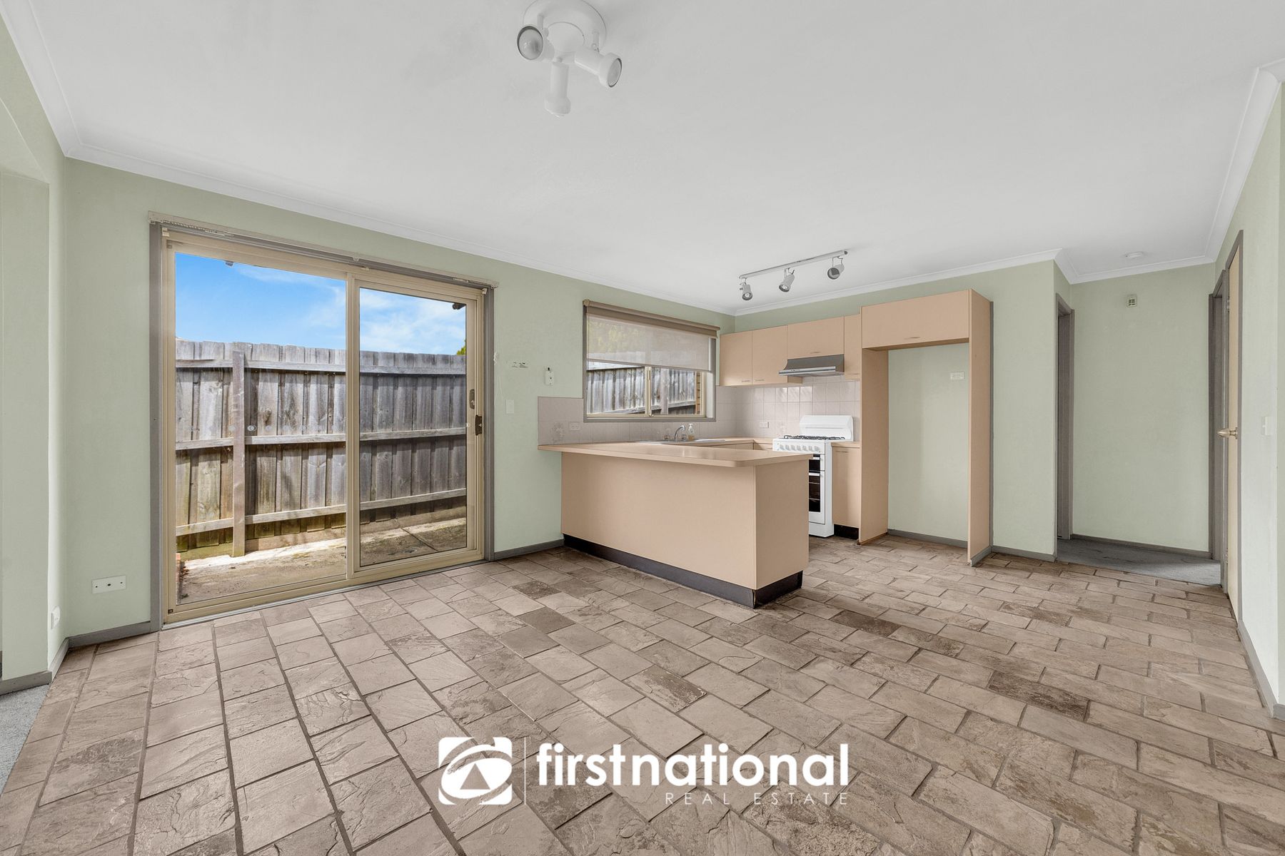 4 Manna Gum Court, Narre Warren VIC 3805, Narre Warren - Thumbnail 5