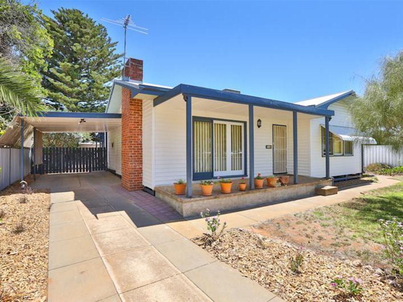 49 Fitzroy Avenue