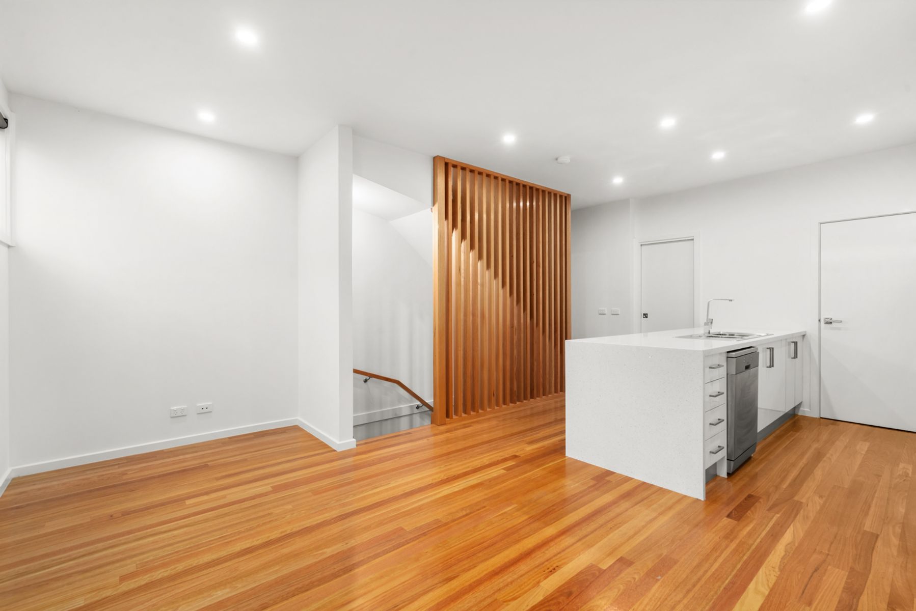 2/74 Nott Street, Port Melbourne, VIC 3207, Port Melbourne - Thumbnail 2