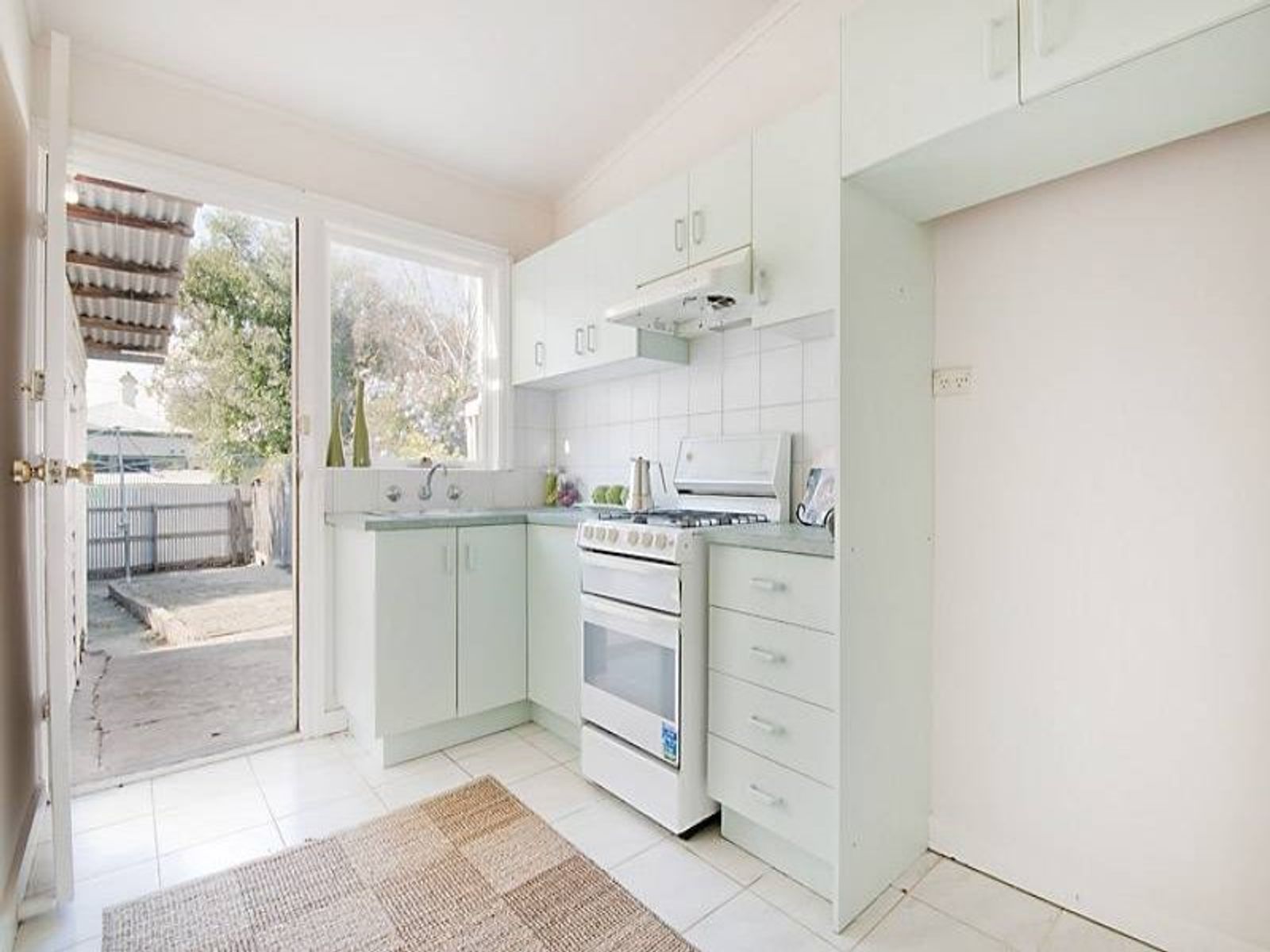 10 Ovens Street, Moonee Ponds - Thumbnail 4