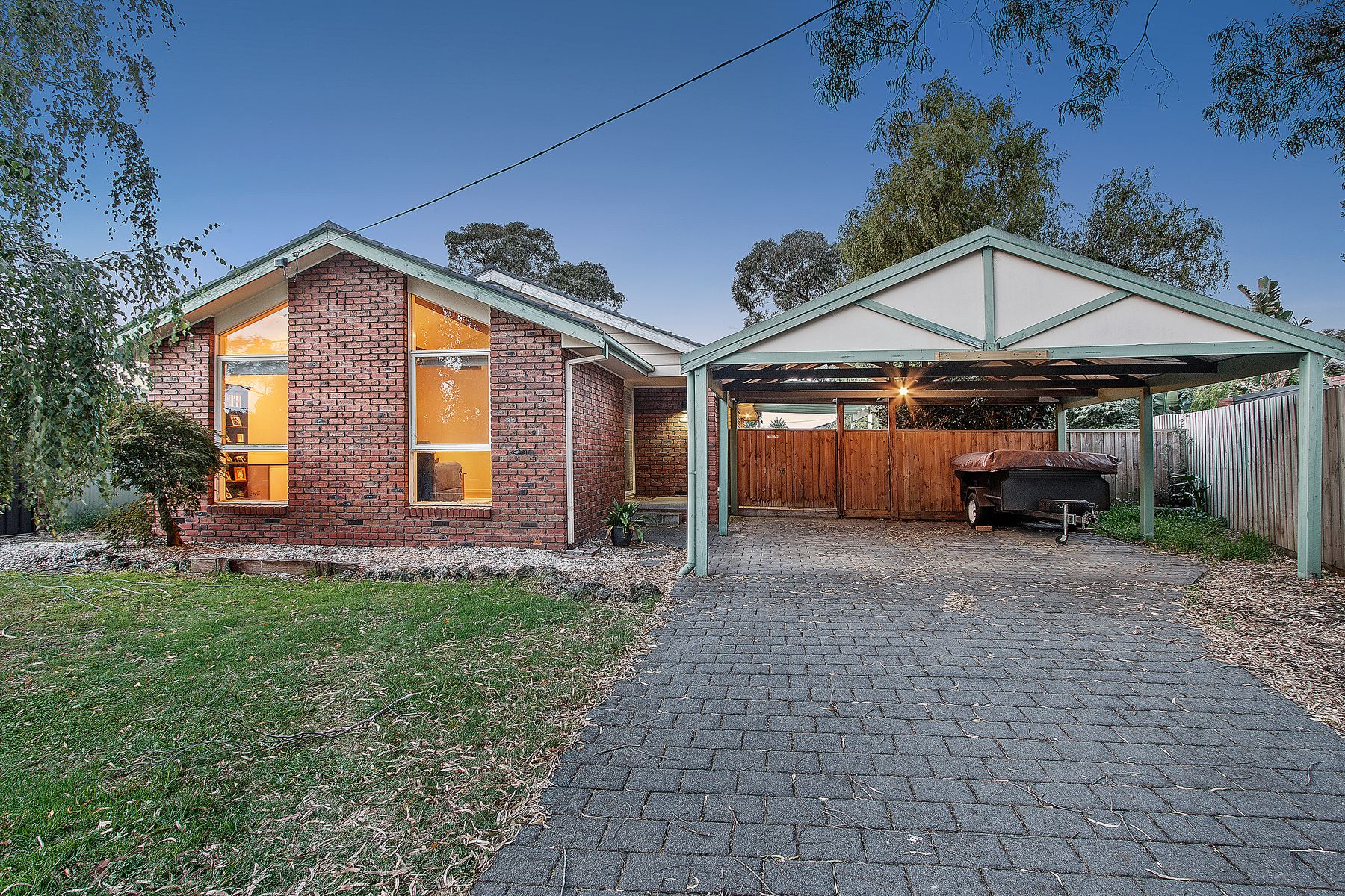 16 Westwood Drive, Bayswater North - Thumbnail 3