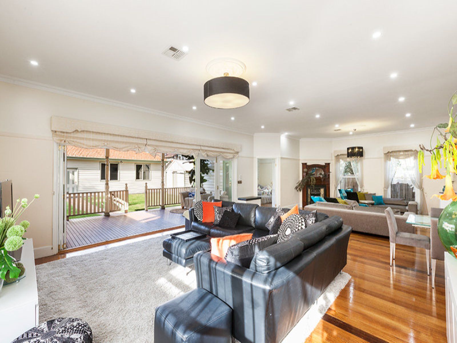 54 Cooper Street, Essendon - Thumbnail 2