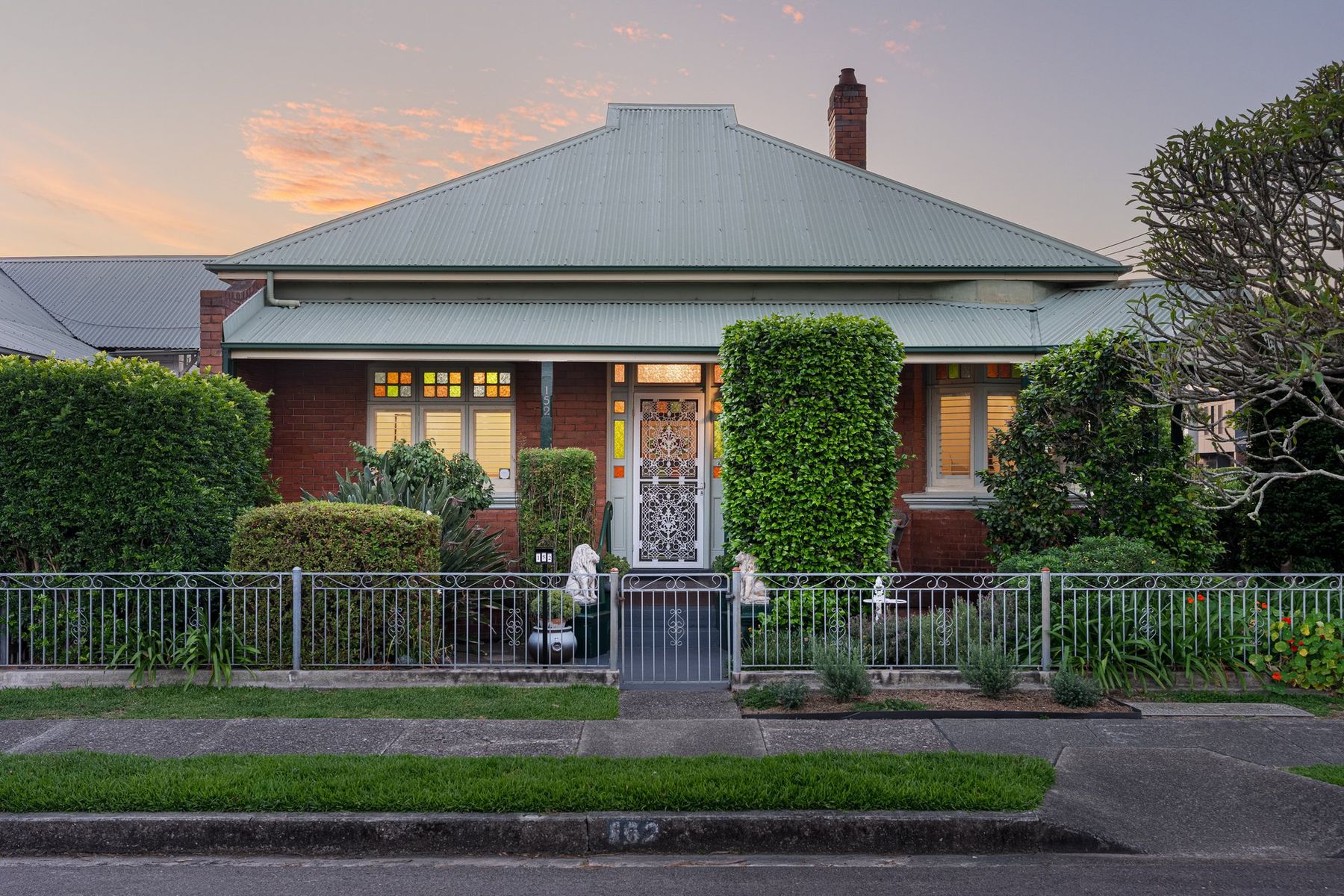 152 Lawson Street, Hamilton South - Image 1