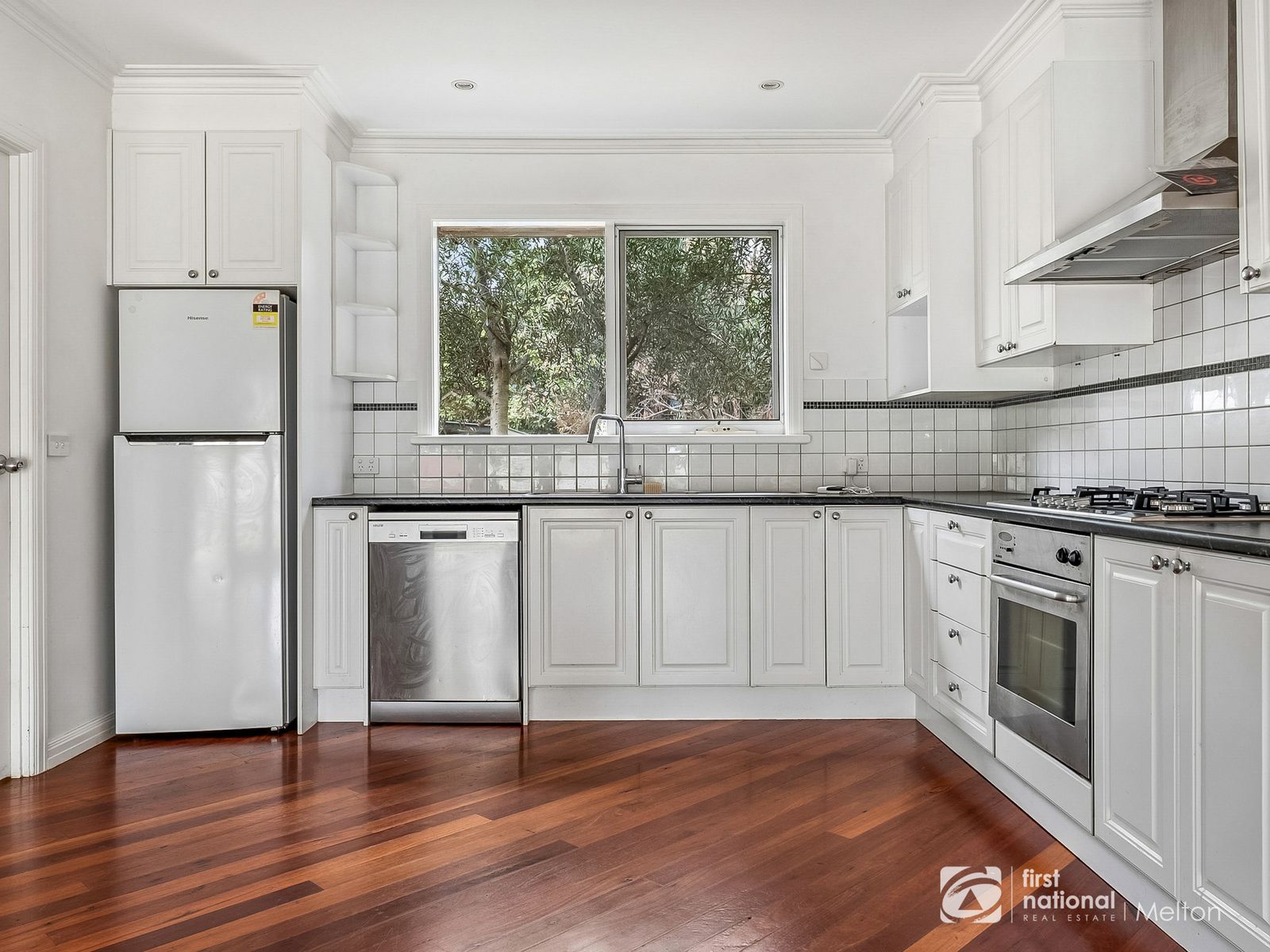 3 Dorset Place, Melton West VIC 3337, Melton West - Thumbnail 2