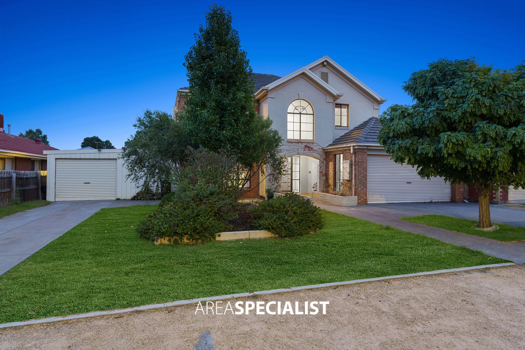 5 Russell Court, Brookfield, VIC 3338