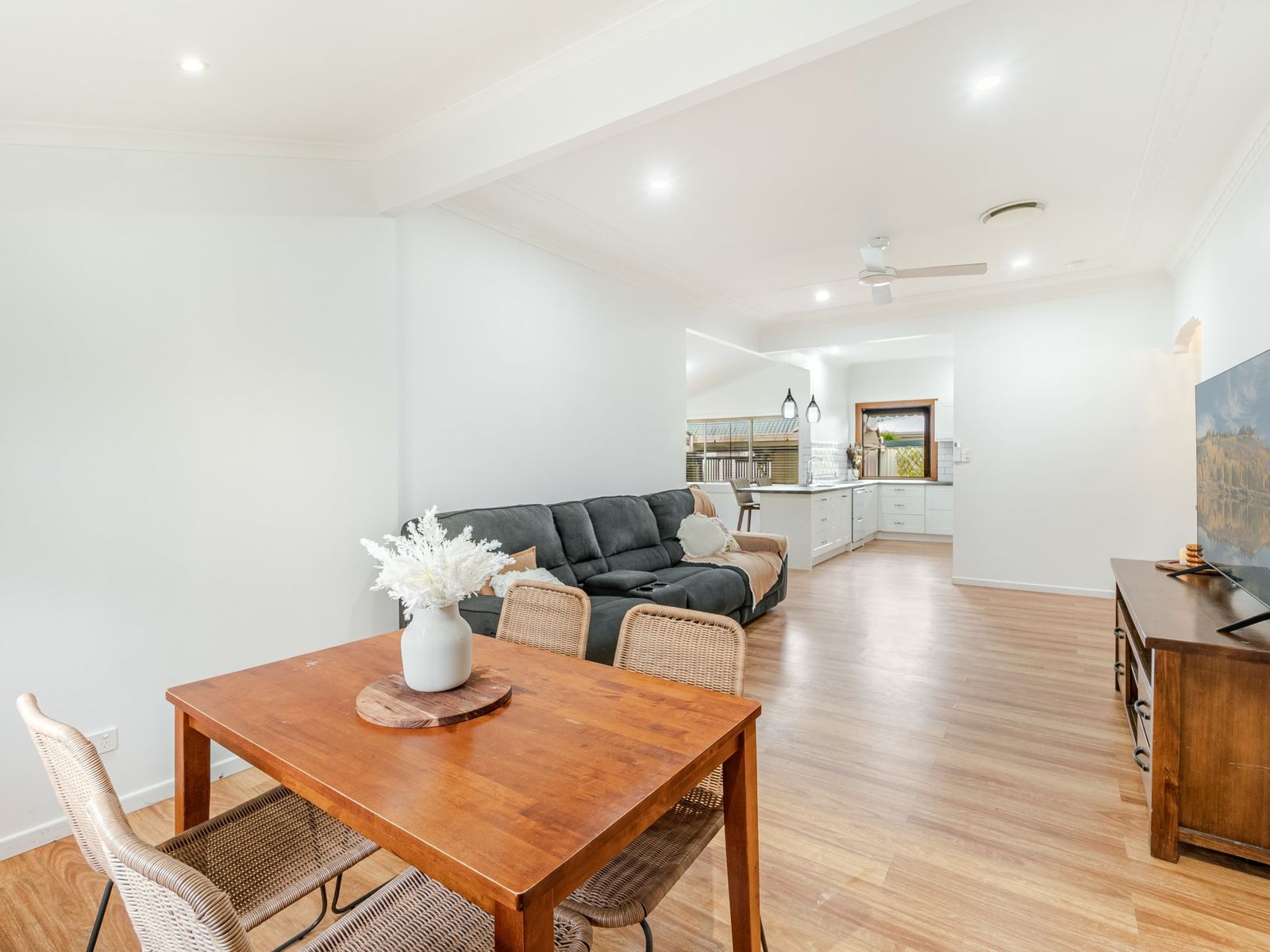 16 Park Lane, Casino - Thumbnail 8