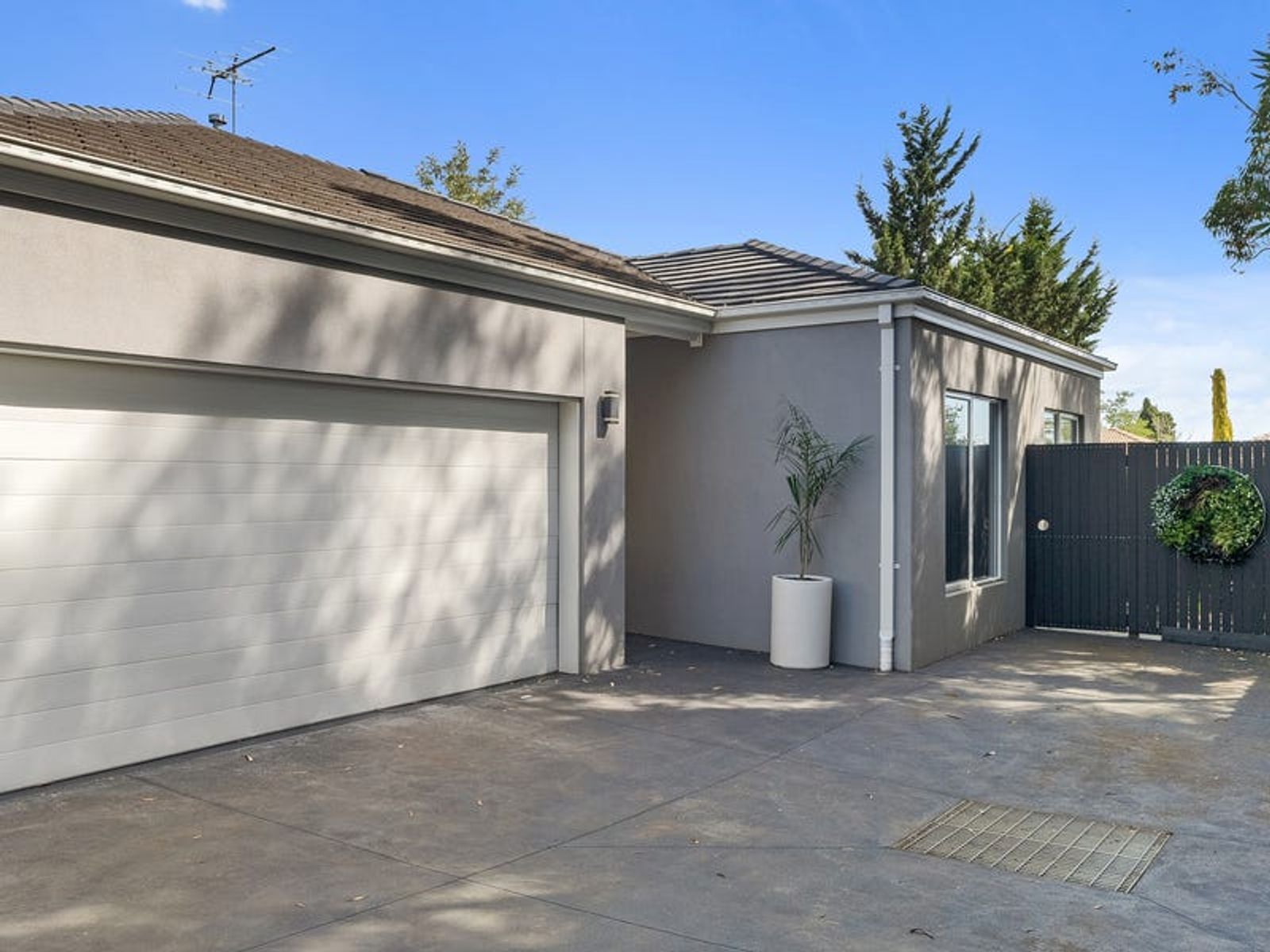 2/6A Lorna Street, Bacchus Marsh VIC 3340
