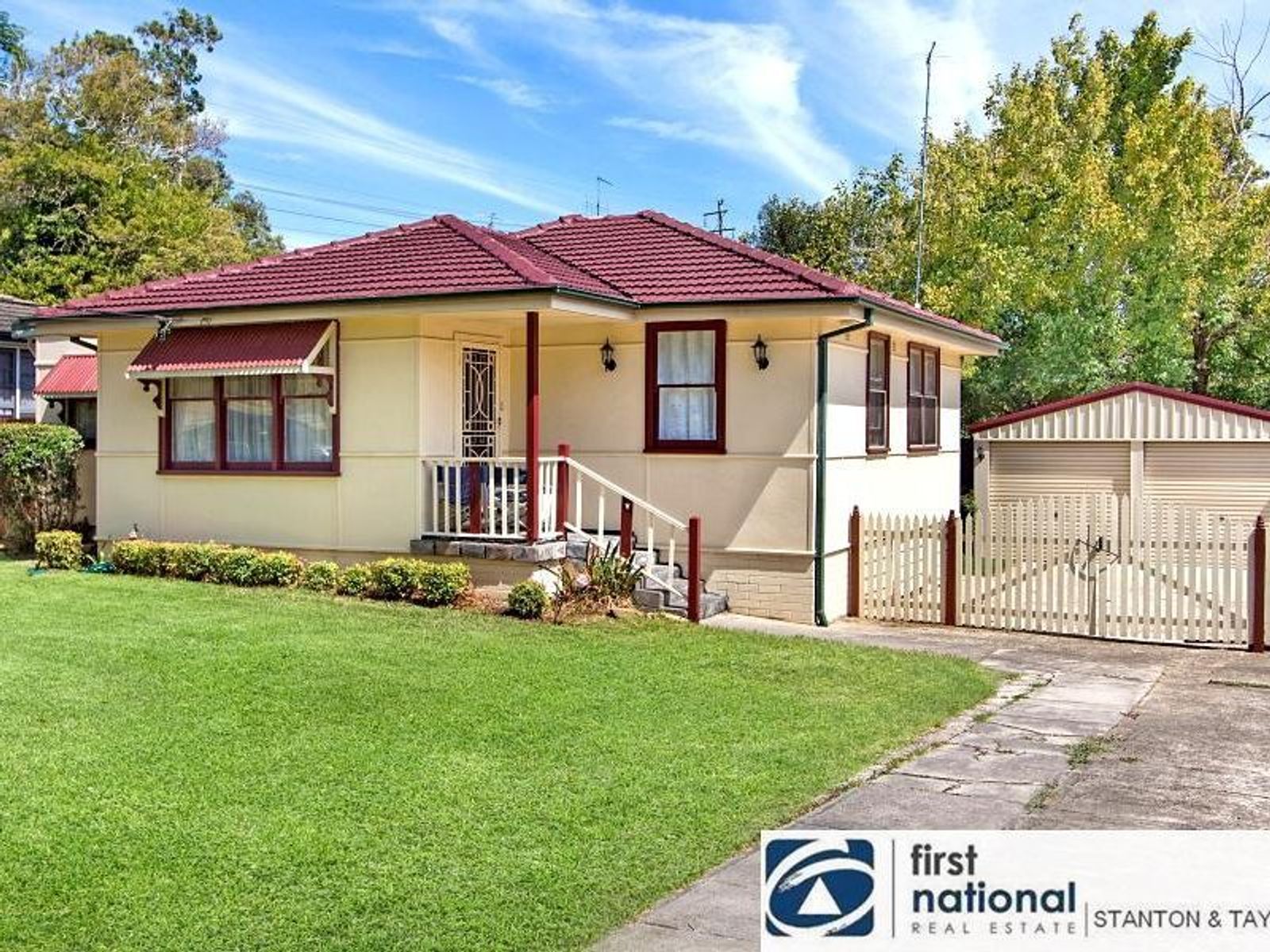 4 Butler Crescent, South Penrith - Thumbnail 3