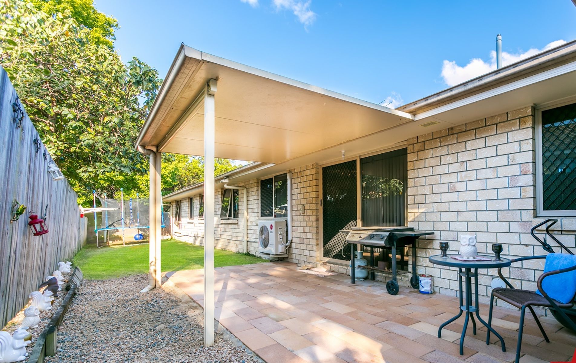 1 & 2/86 Jacaranda Ave, Logan Central QLD 4114, Logan Central - Thumbnail 4