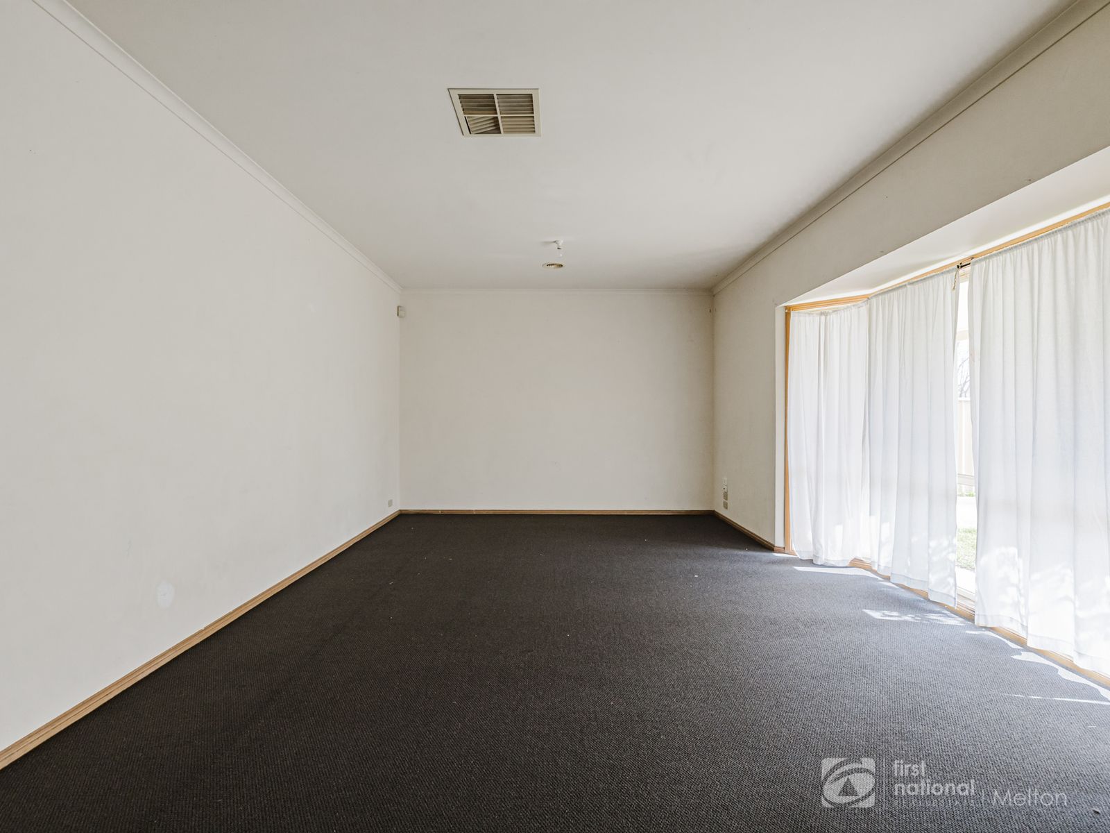 8 Toolern Street, Melton South VIC 3338, Melton South - Thumbnail 2