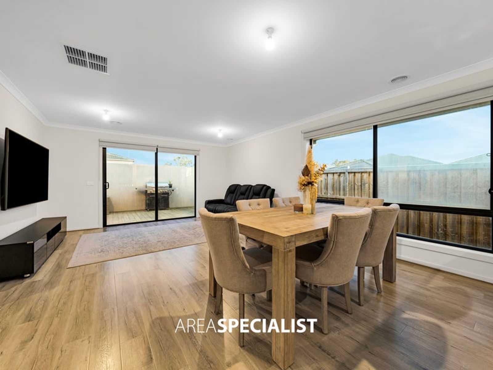 85 Sparrow Street, Cranbourne, VIC 3977, Cranbourne - Thumbnail 3