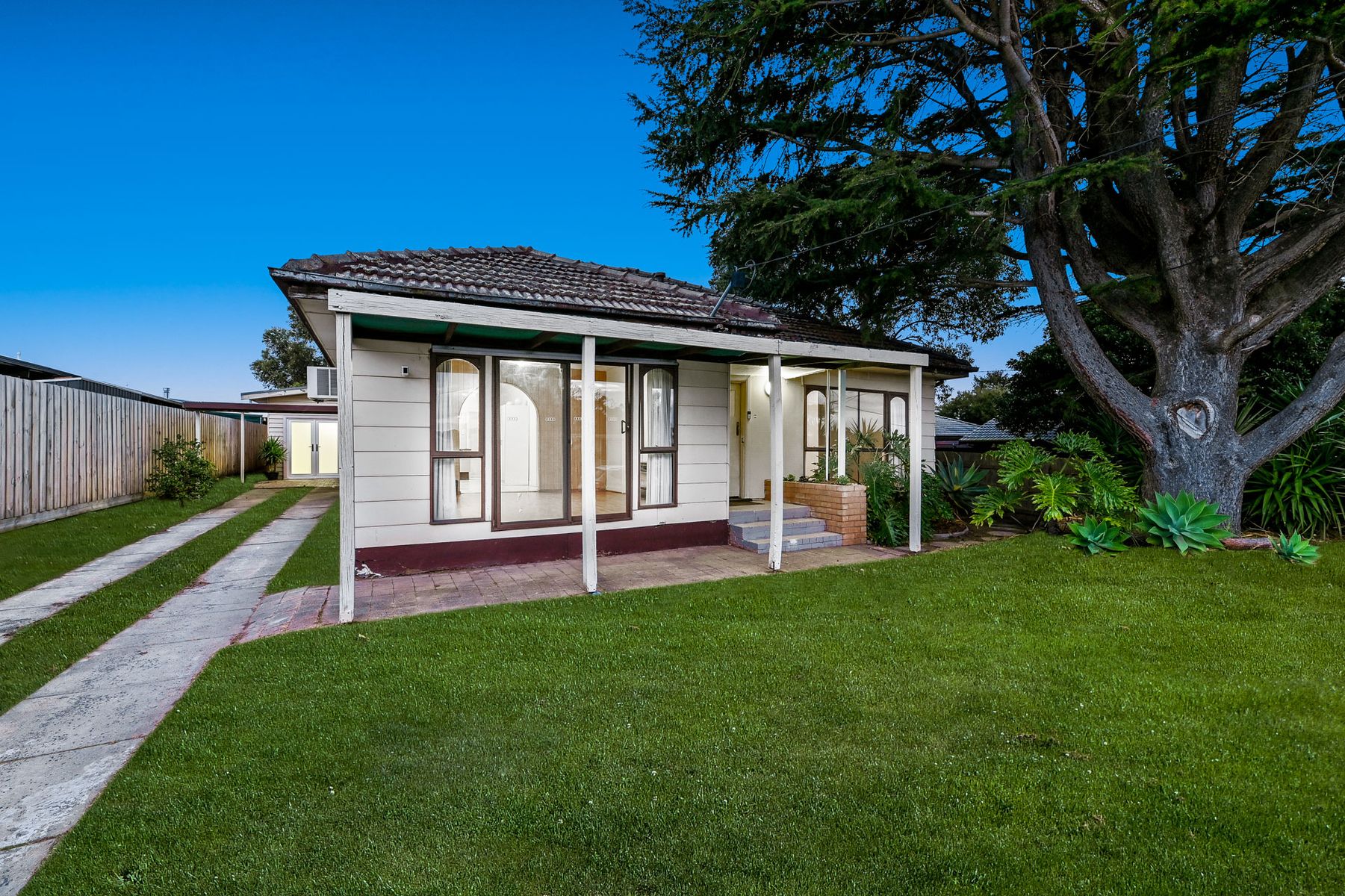 27 Bowmore Road, Noble Park, VIC 3174, Noble Park - Thumbnail 2