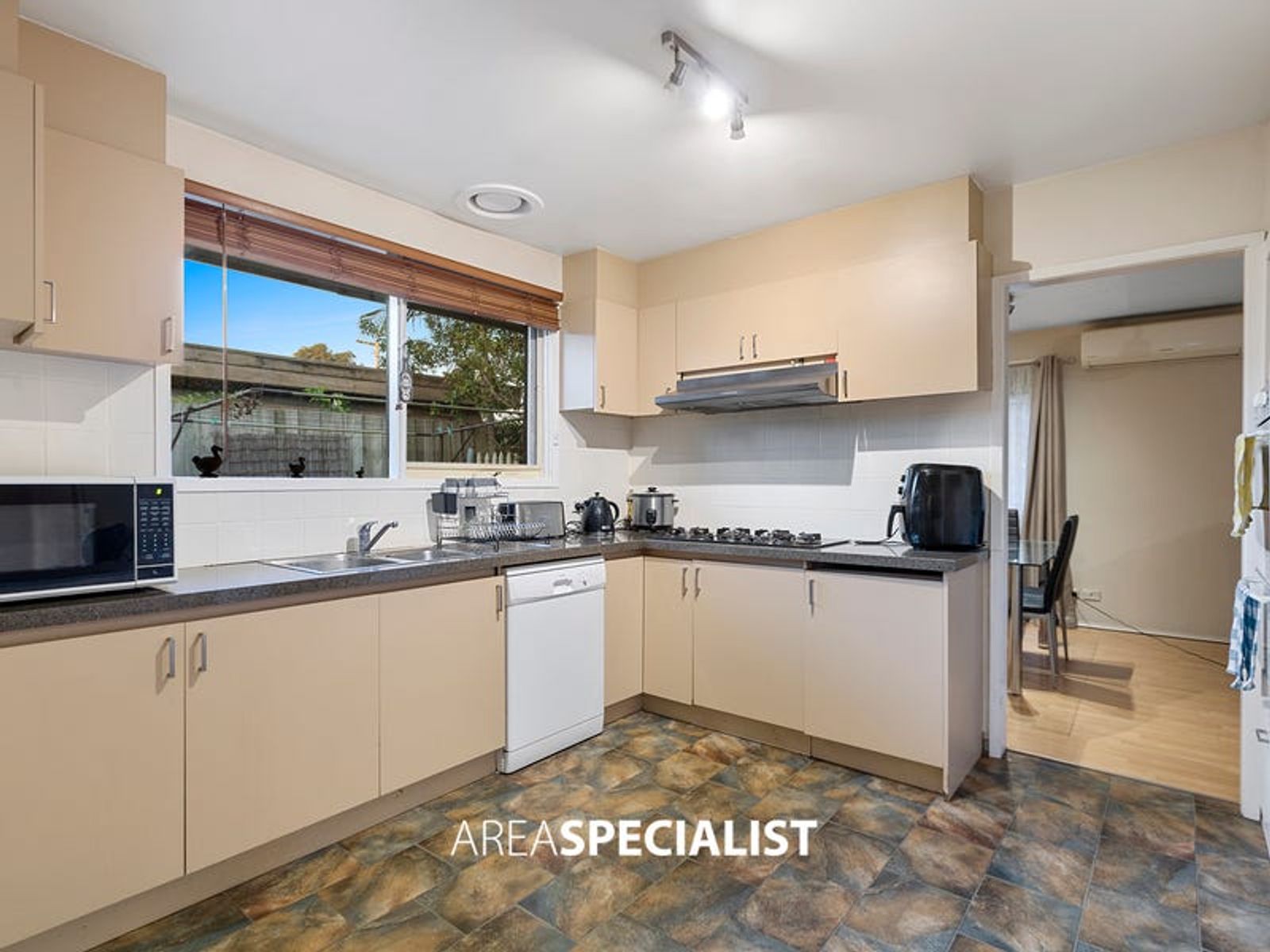 1 Mark Court, Hampton Park, VIC 3976, Hampton Park - Thumbnail 4