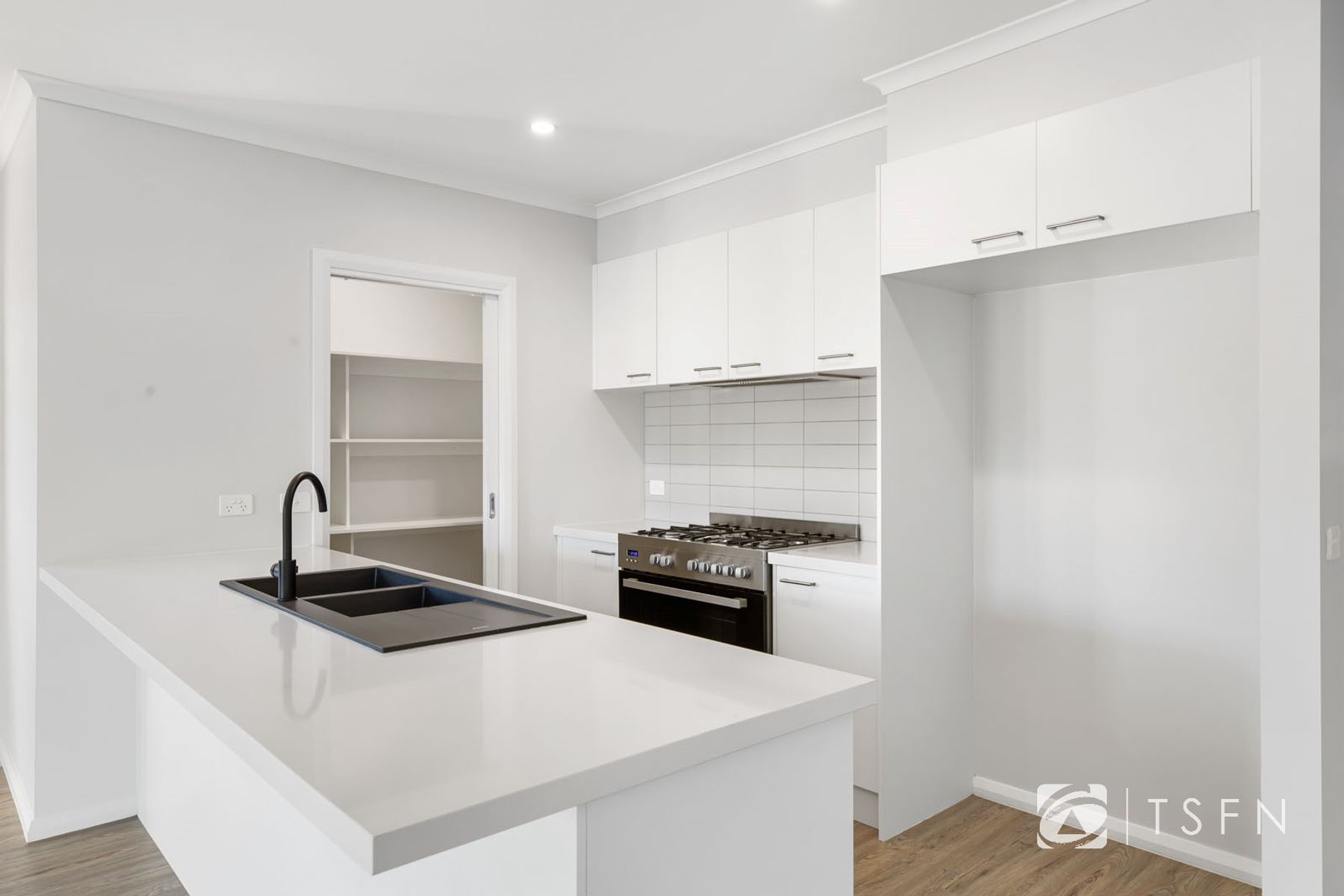 20 Hesse Avenue, Flora Hill VIC 3550, Flora Hill - Thumbnail 4