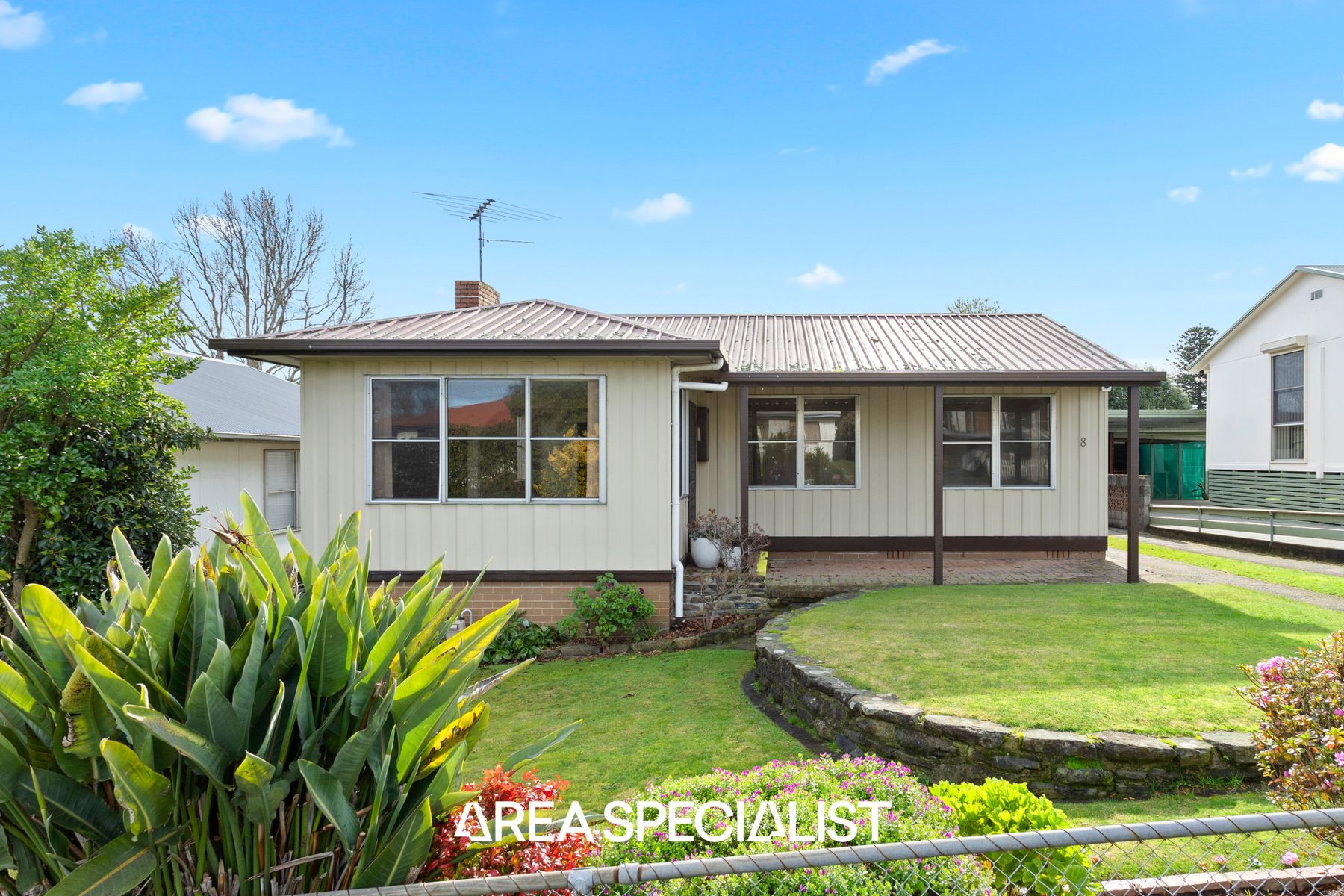 8 Hawkins Street, Korumburra, VIC 3950, Korumburra - Thumbnail 2