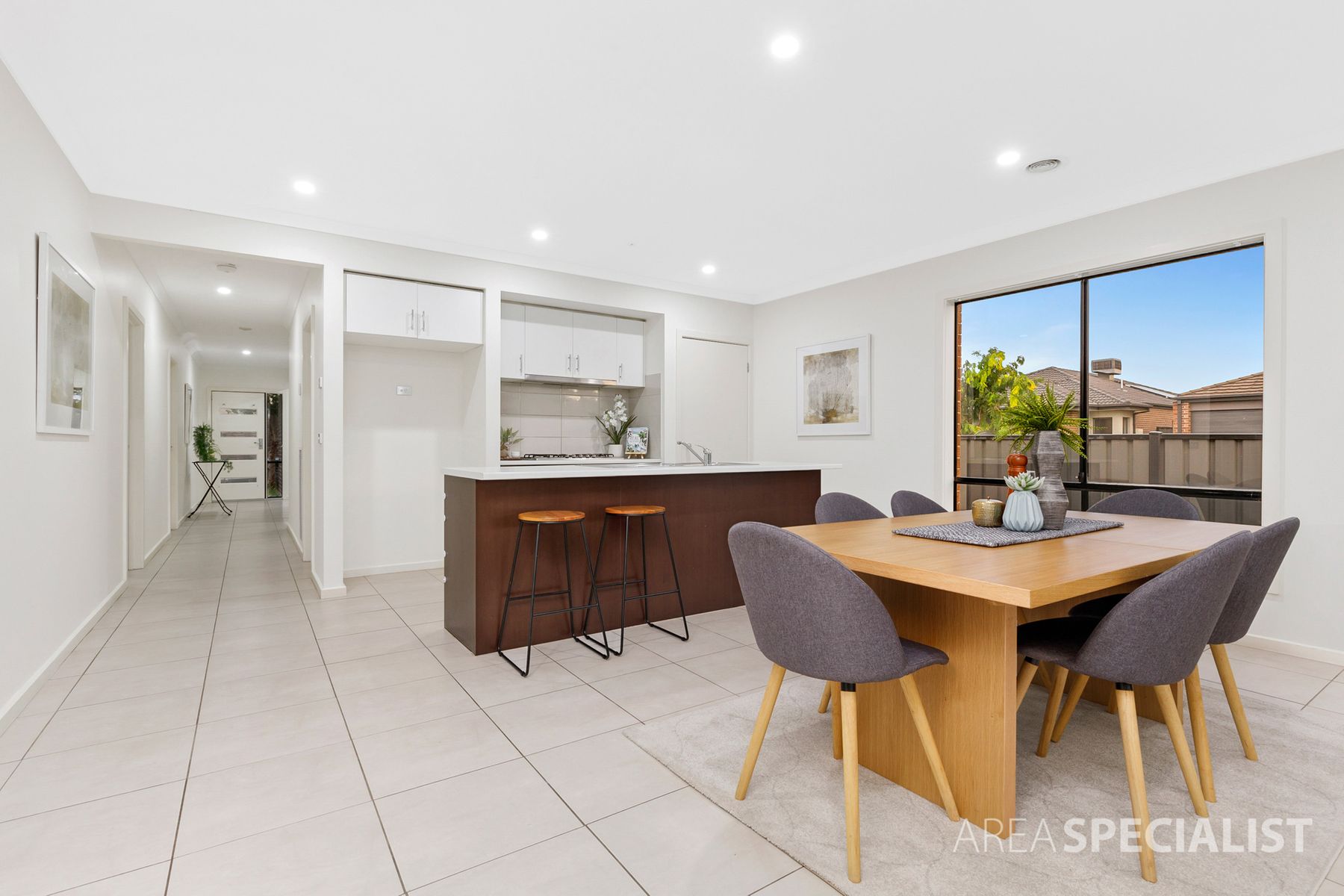 26 Lusitano Way, Clyde North, VIC 3978, Clyde North - Thumbnail 5