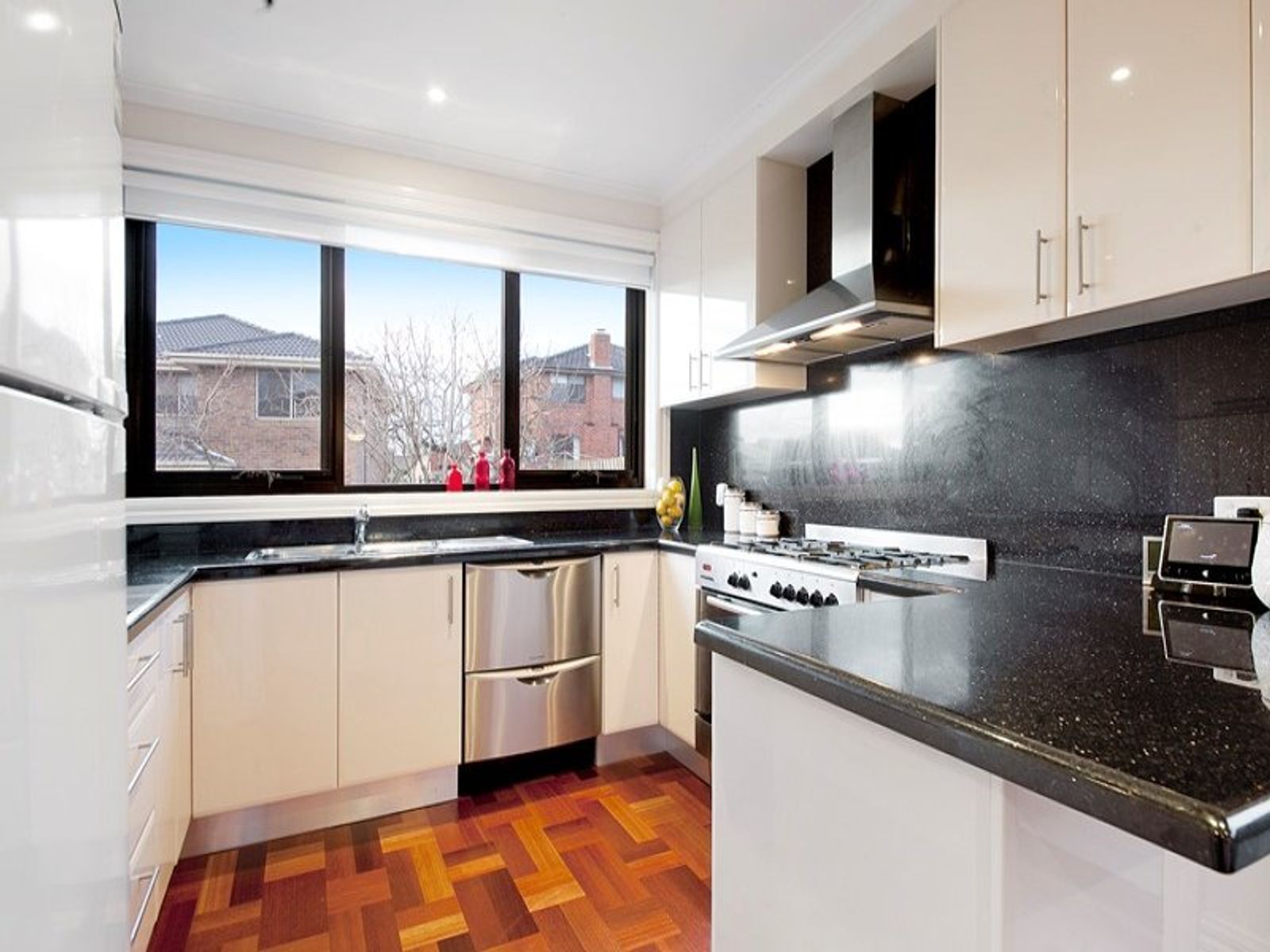 10 Locarno Court, Mulgrave, VIC 3170, Mulgrave - Thumbnail 4