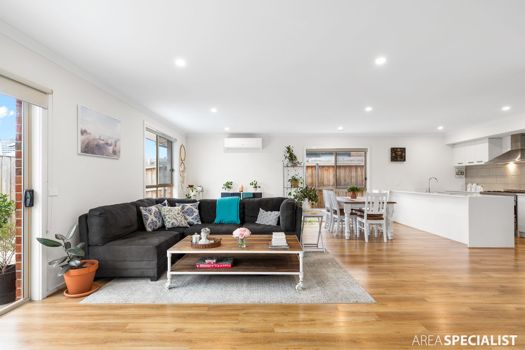18 Perry Road, Werribee, VIC 3030, Werribee - Thumbnail 7