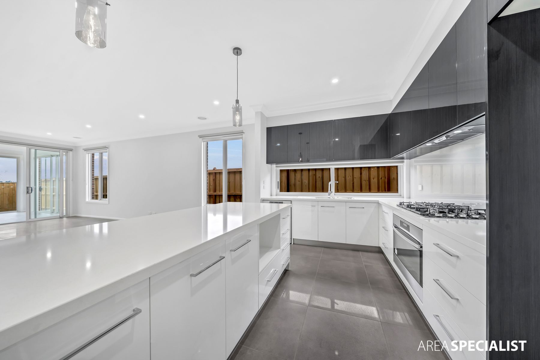 13 Harlequin Way, Clyde North, VIC 3978, Clyde North - Thumbnail 5