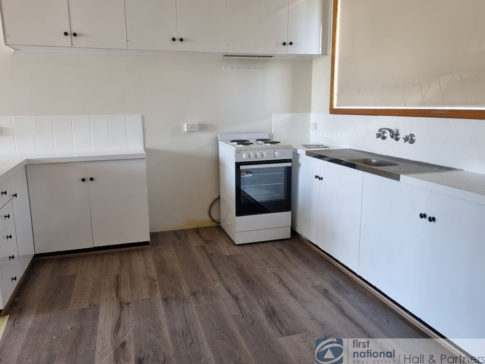 3/28 Windsor Avenue, Warragul VIC 3820, Warragul - Thumbnail 2