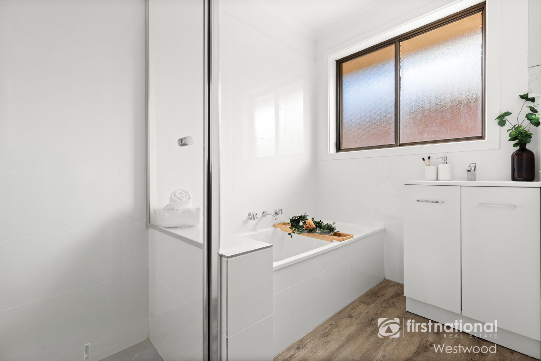 1/115 Duncans Road, Werribee VIC 3030, Werribee - Thumbnail 2