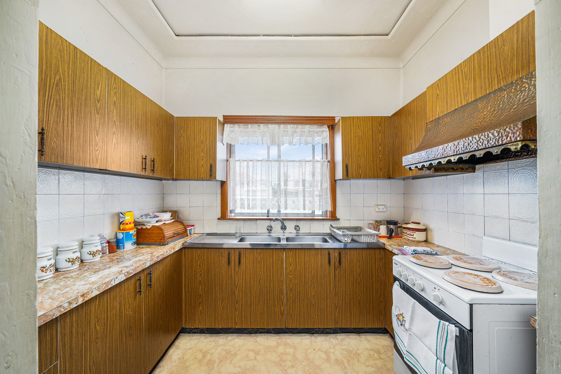 4 Picnic Point Rd, Panania NSW 2213, Panania - Thumbnail 4