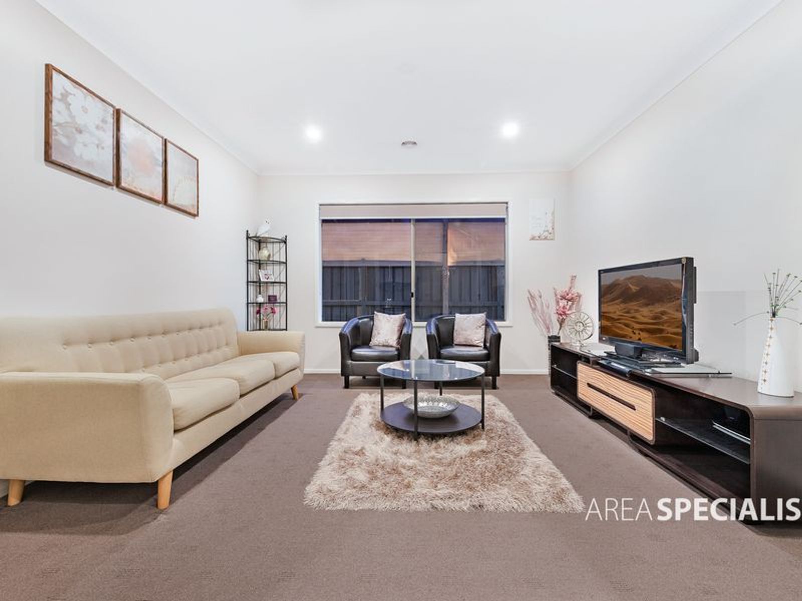 19 Valencia Cct, Cranbourne, VIC 3977, Cranbourne - Thumbnail 2