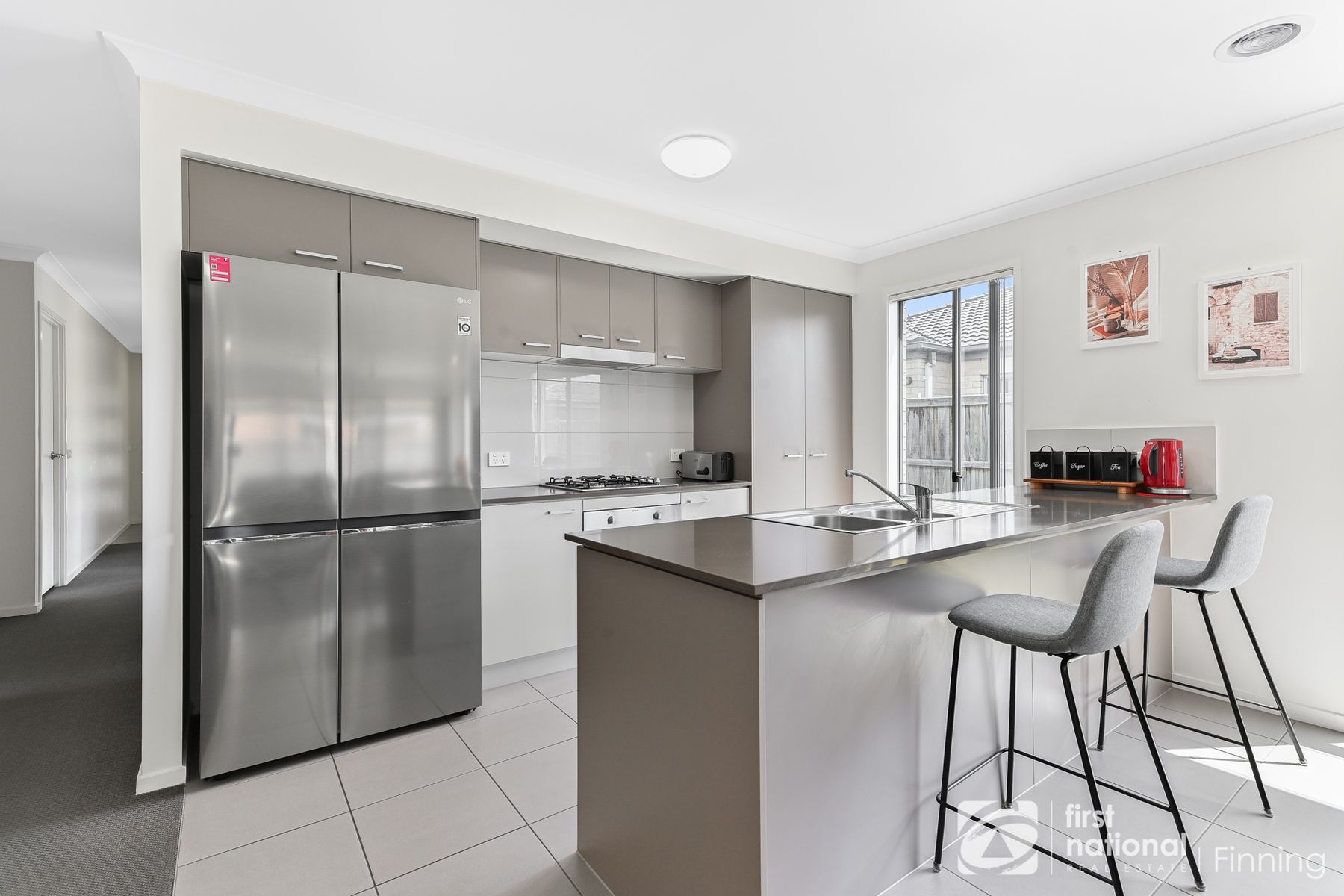 35 Campaspe Street, Clyde North VIC 3978, Clyde North - Thumbnail 3