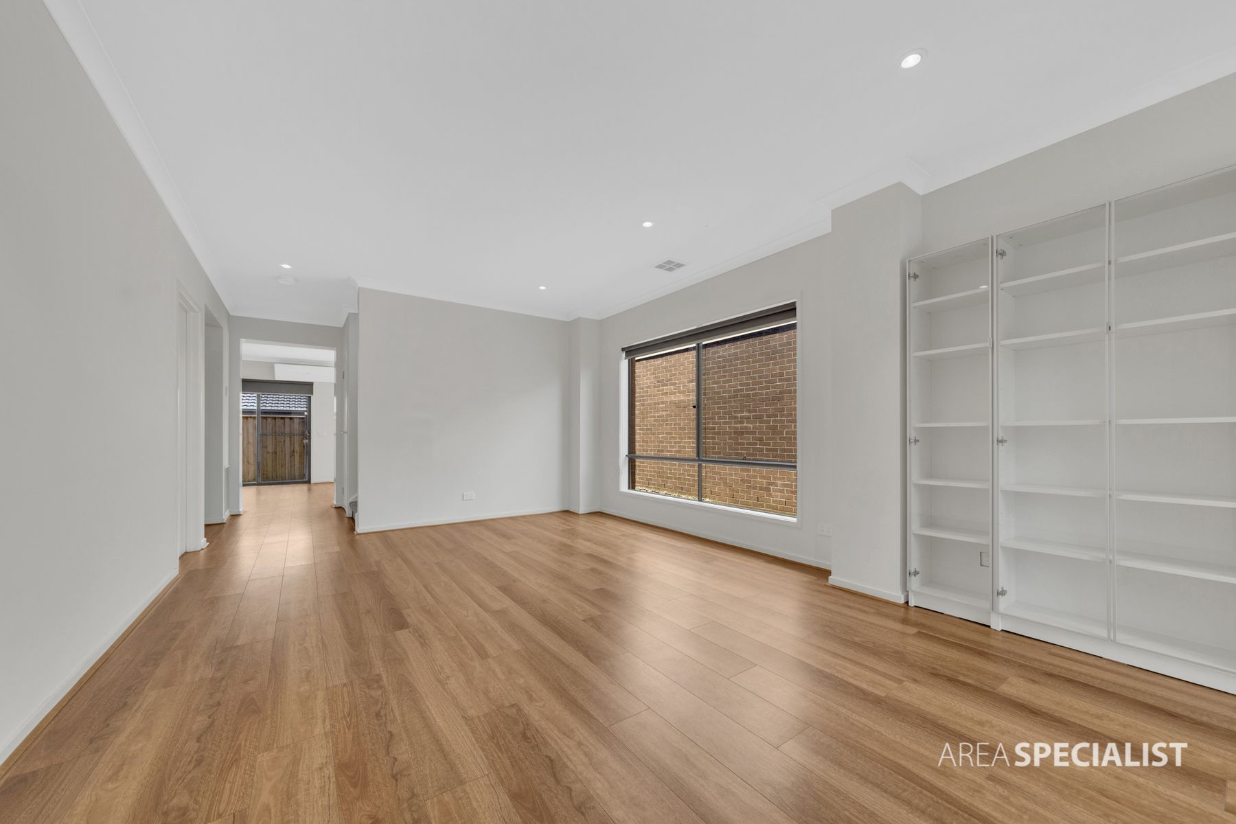 14 Romulus Crescent, Cranbourne West, Cranbourne West - Thumbnail 4