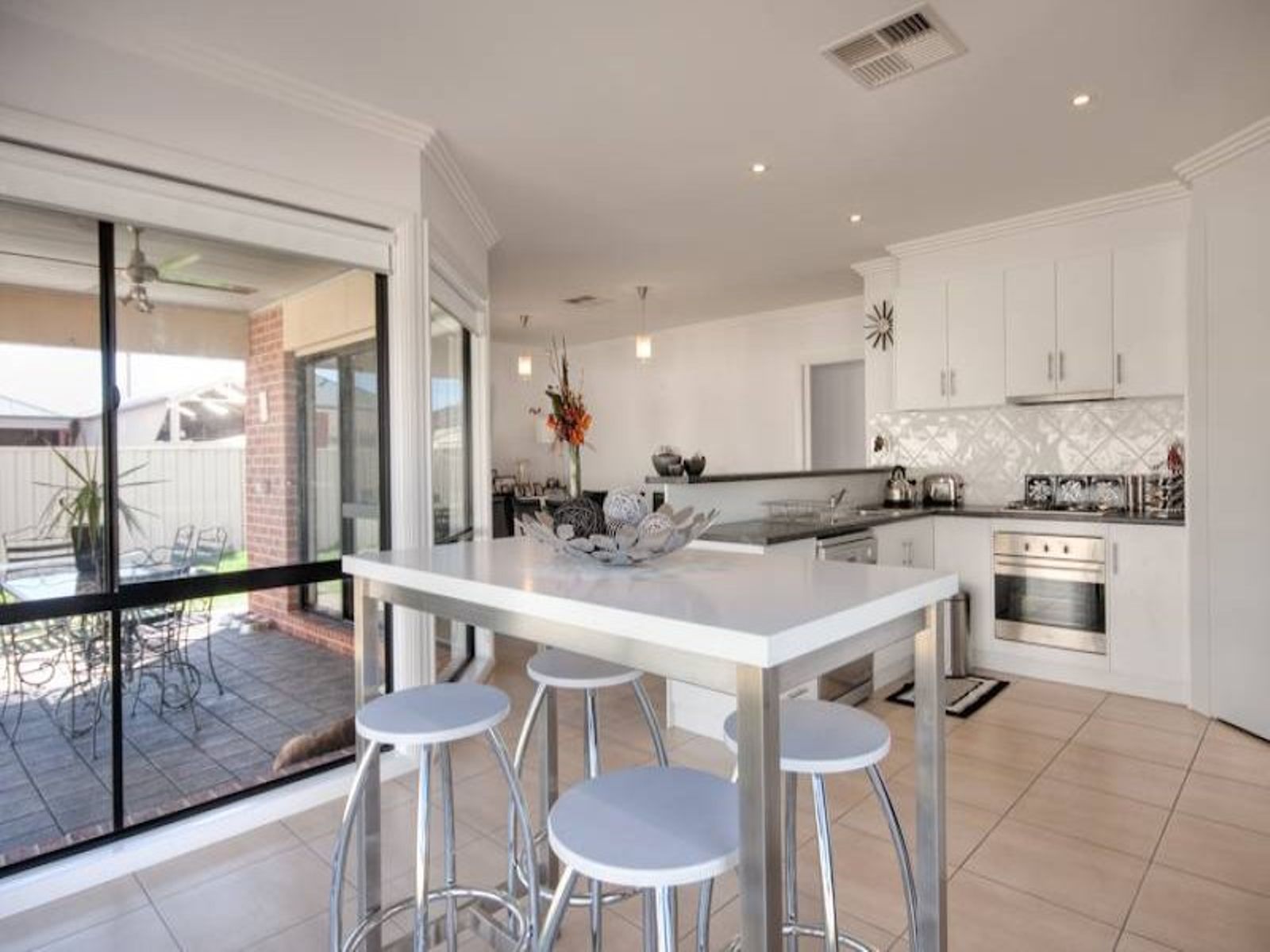 4 Oxley Court, Mildura - Thumbnail 3