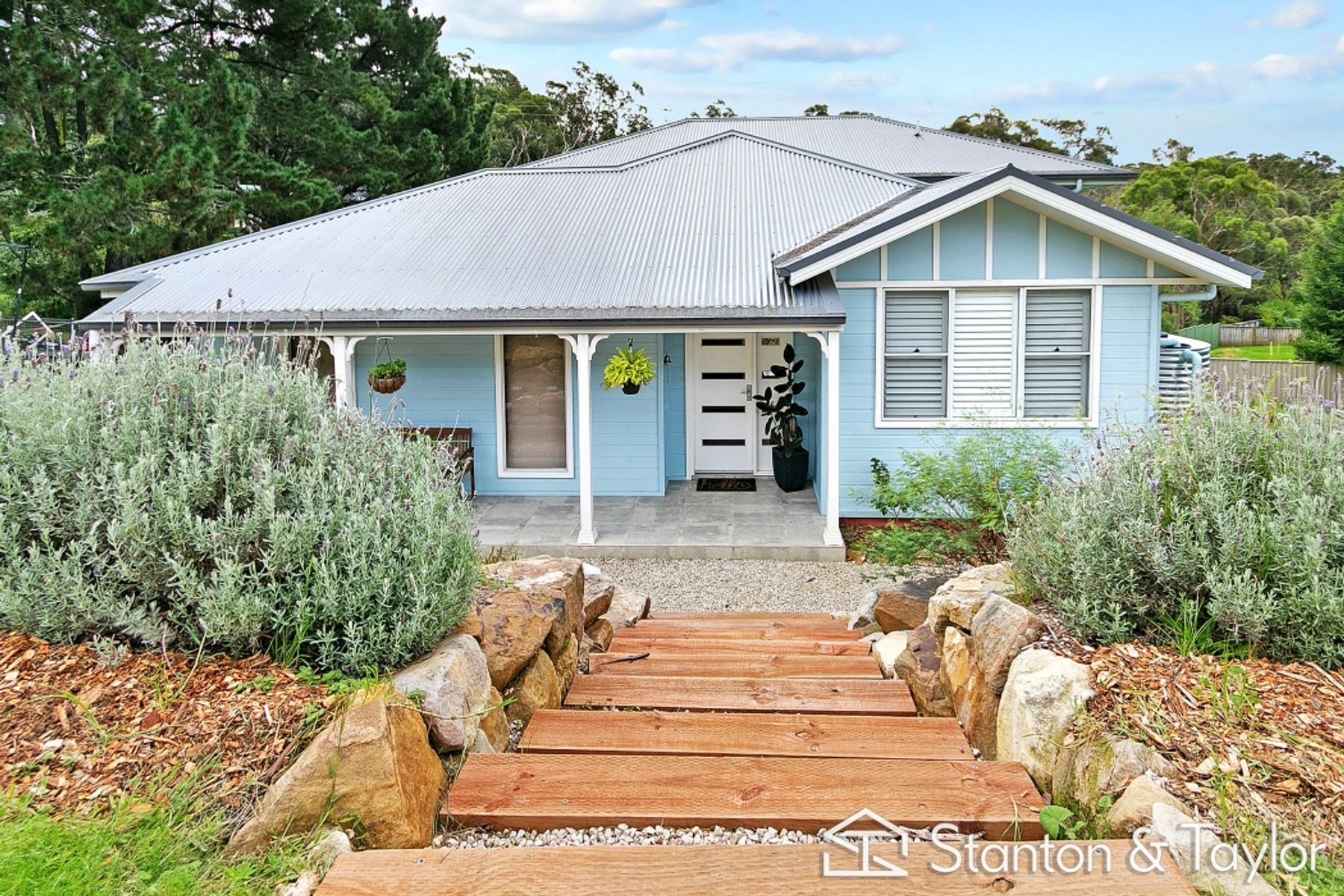 25 Log Bridge Place, Hazelbrook - Thumbnail 2