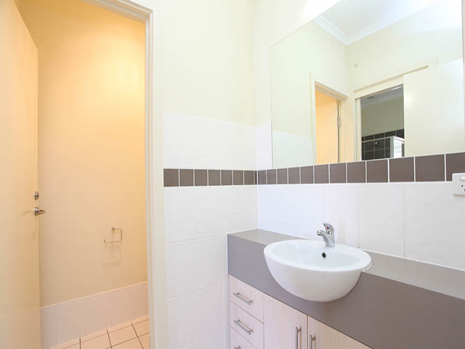 15/21, Mawson Lakes - Thumbnail 6