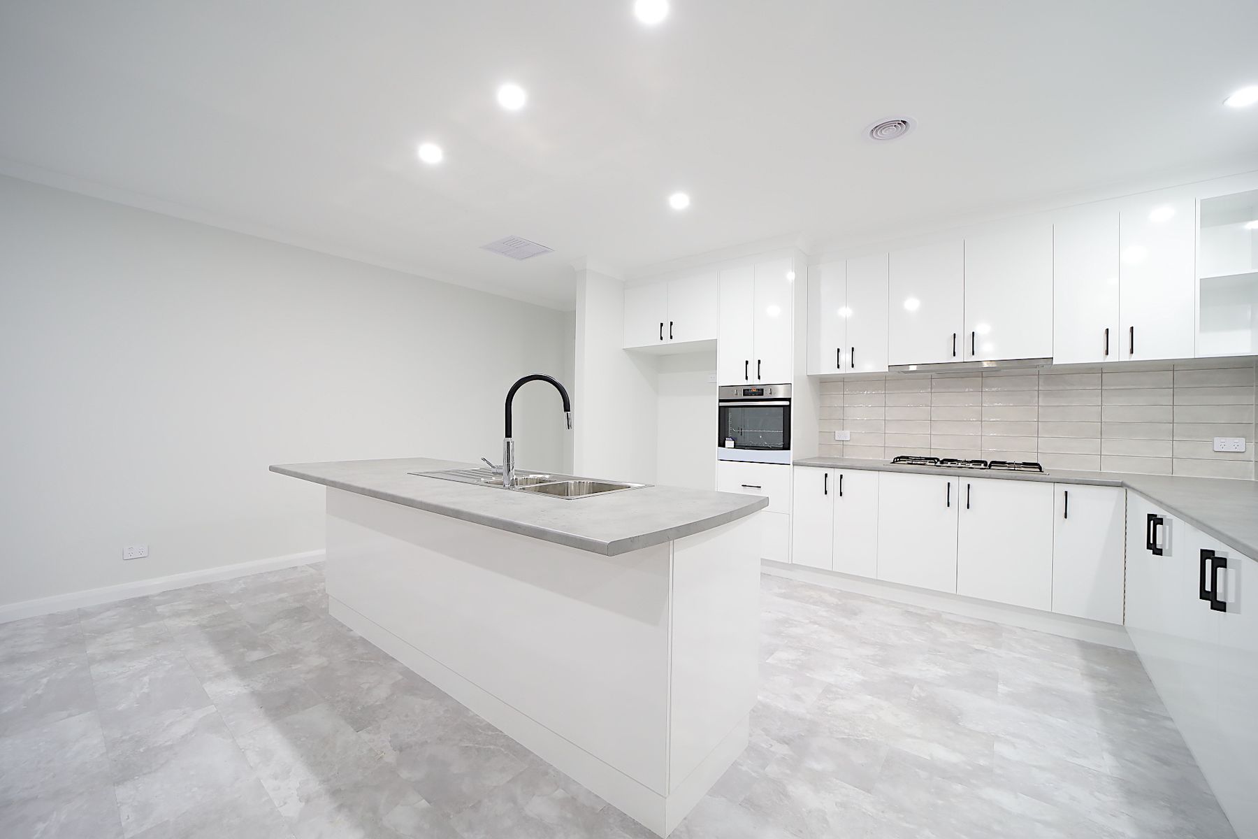48 Kathryn Crescent, Yarrawonga - Thumbnail 4