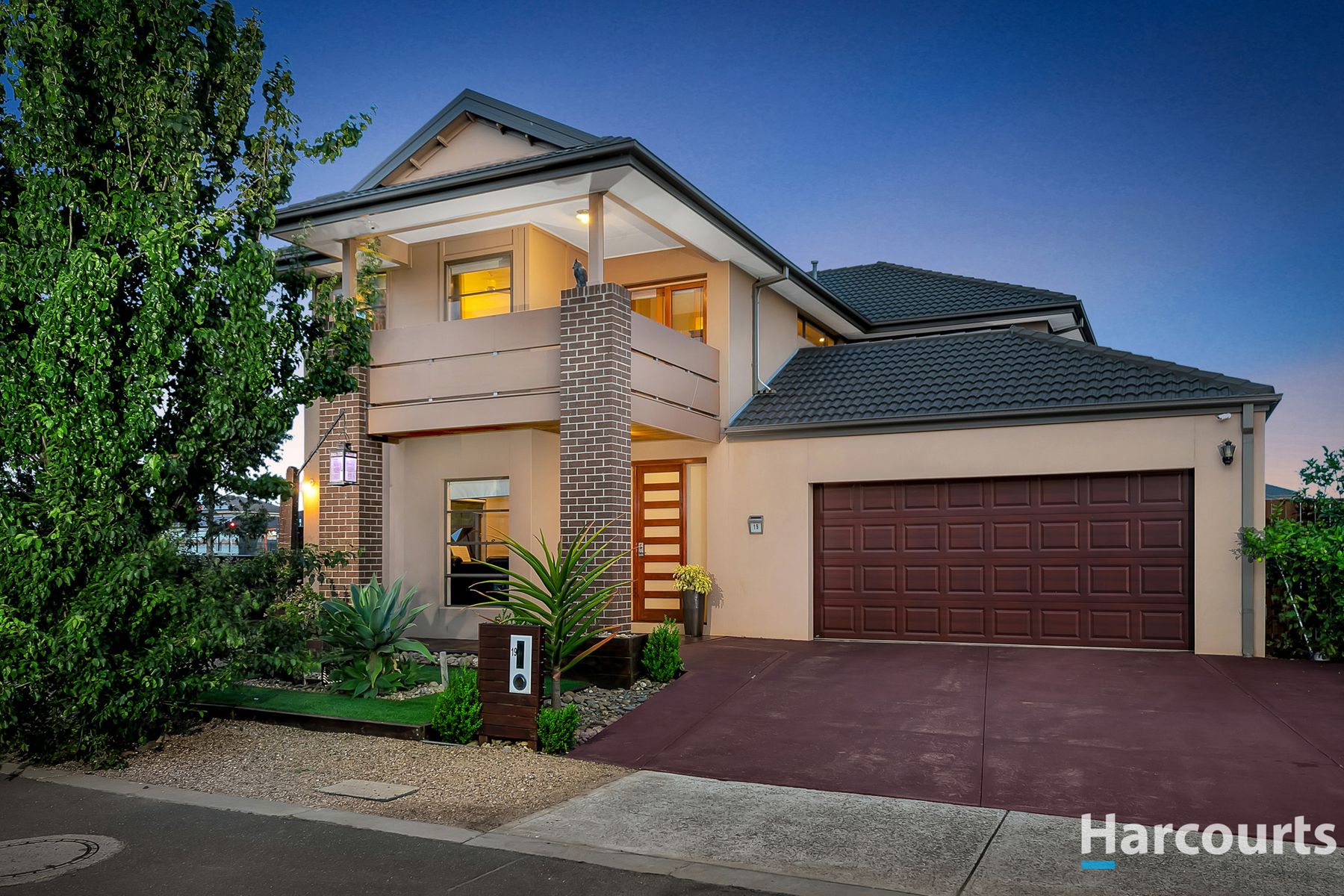 19 Beaconsfield Lane, Caroline Springs, VIC 3023