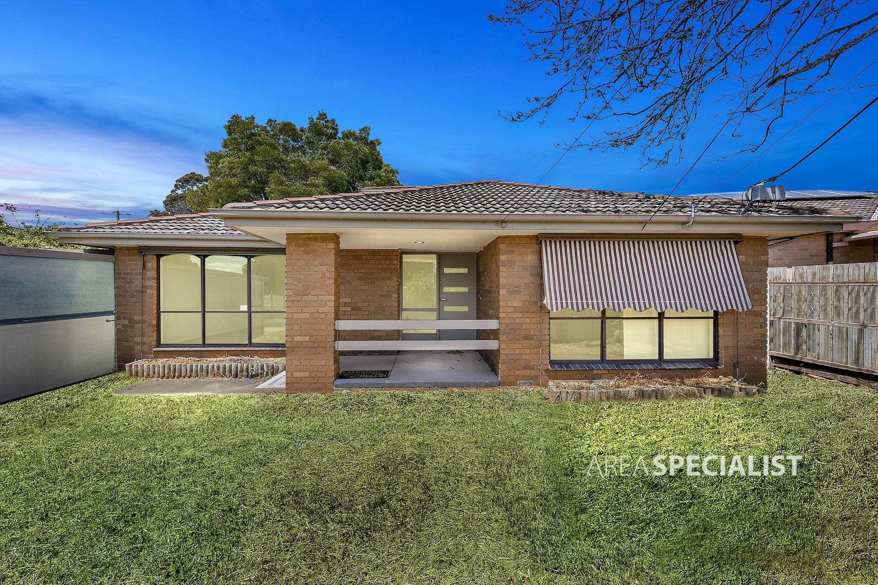2 Glenora Court, Frankston, VIC 3199, Frankston - Thumbnail 2