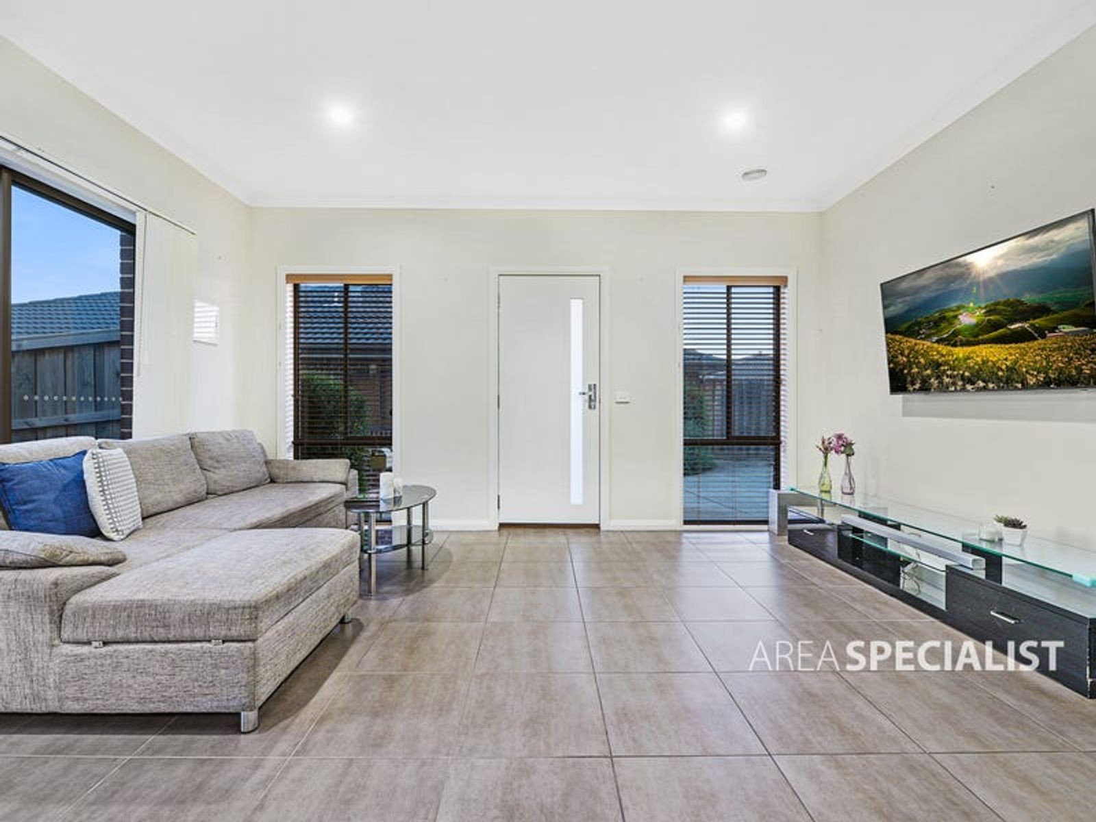 4/12 Stellato Place, Hampton Park, VIC 3976, Hampton Park - Thumbnail 2