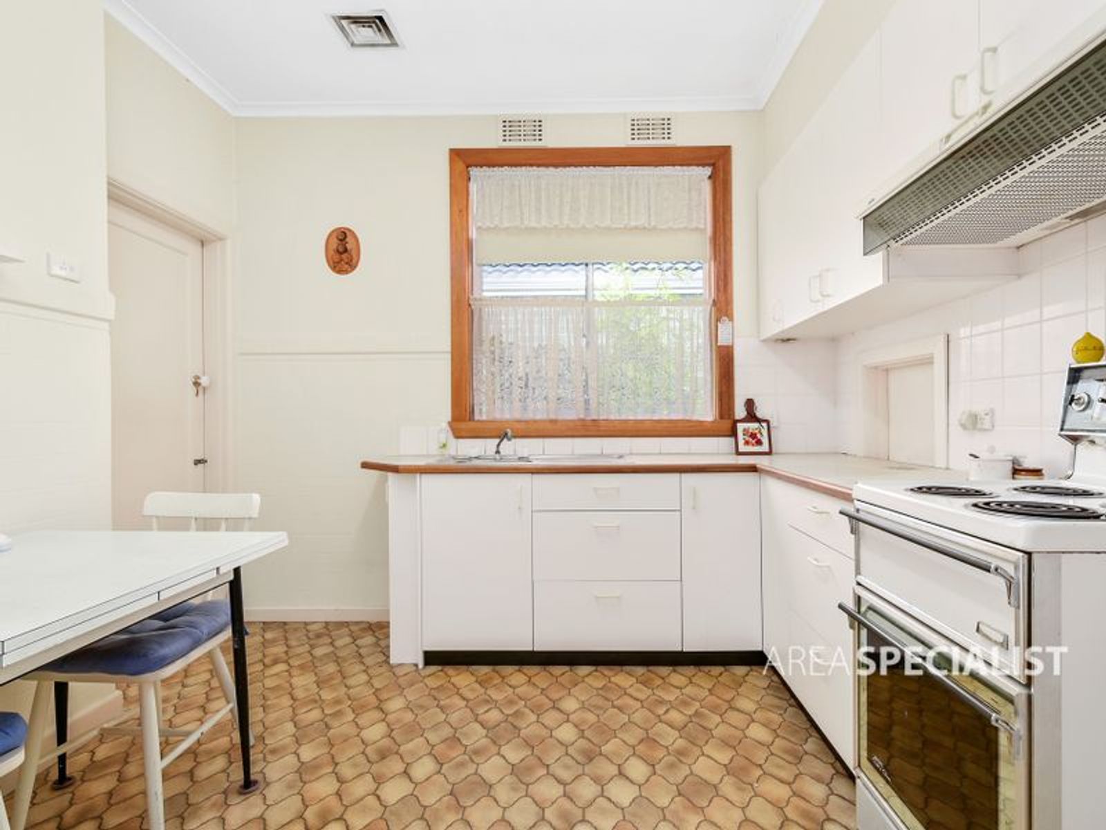 24 Cherbourg Avenue, Beaumaris, VIC 3193, Beaumaris - Thumbnail 4