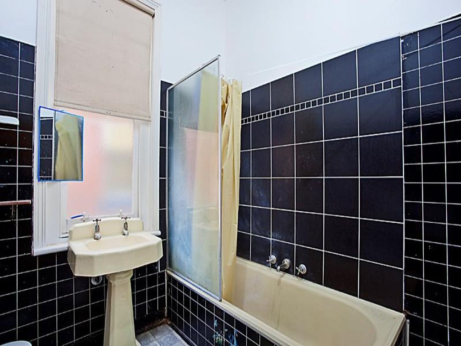 15 Carlyle Street, Moonee Ponds - Thumbnail 8