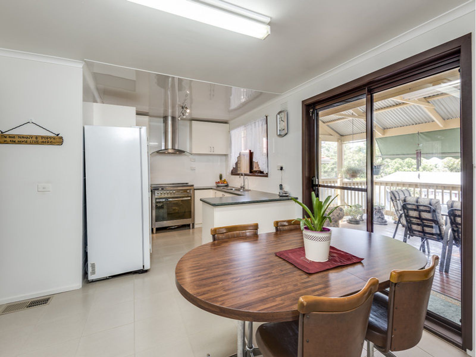 61 Aldridge Street, Endeavour Hills, VIC 3802, Endeavour Hills - Thumbnail 3