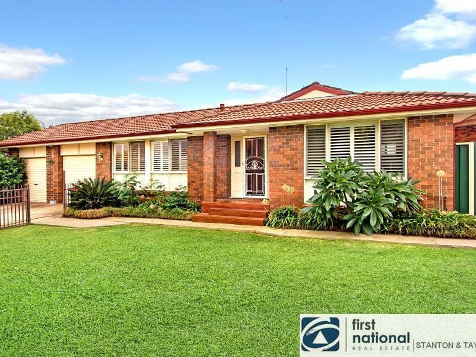 6 Bronsgrove Close, South Penrith - Thumbnail 3