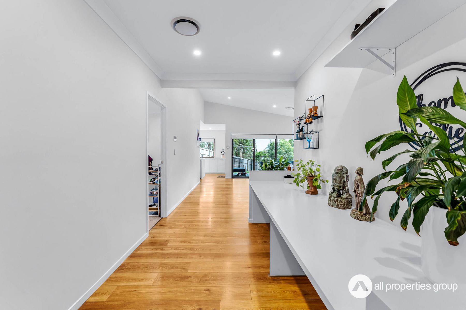 337 Tallagandra Road, Holmview QLD 4207, Holmview - Thumbnail 7