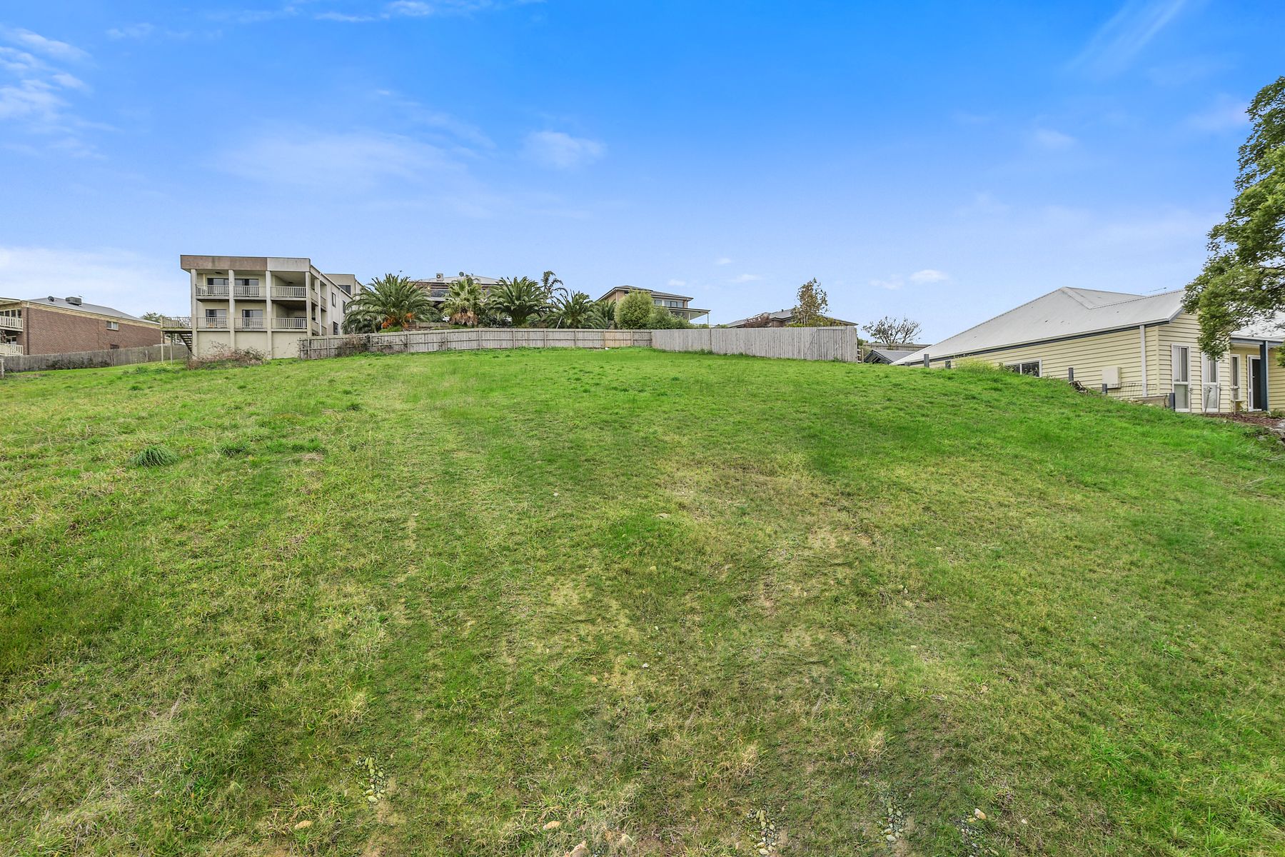 38A/38A Portchester Boulevard, Beaconsfield - Thumbnail 6