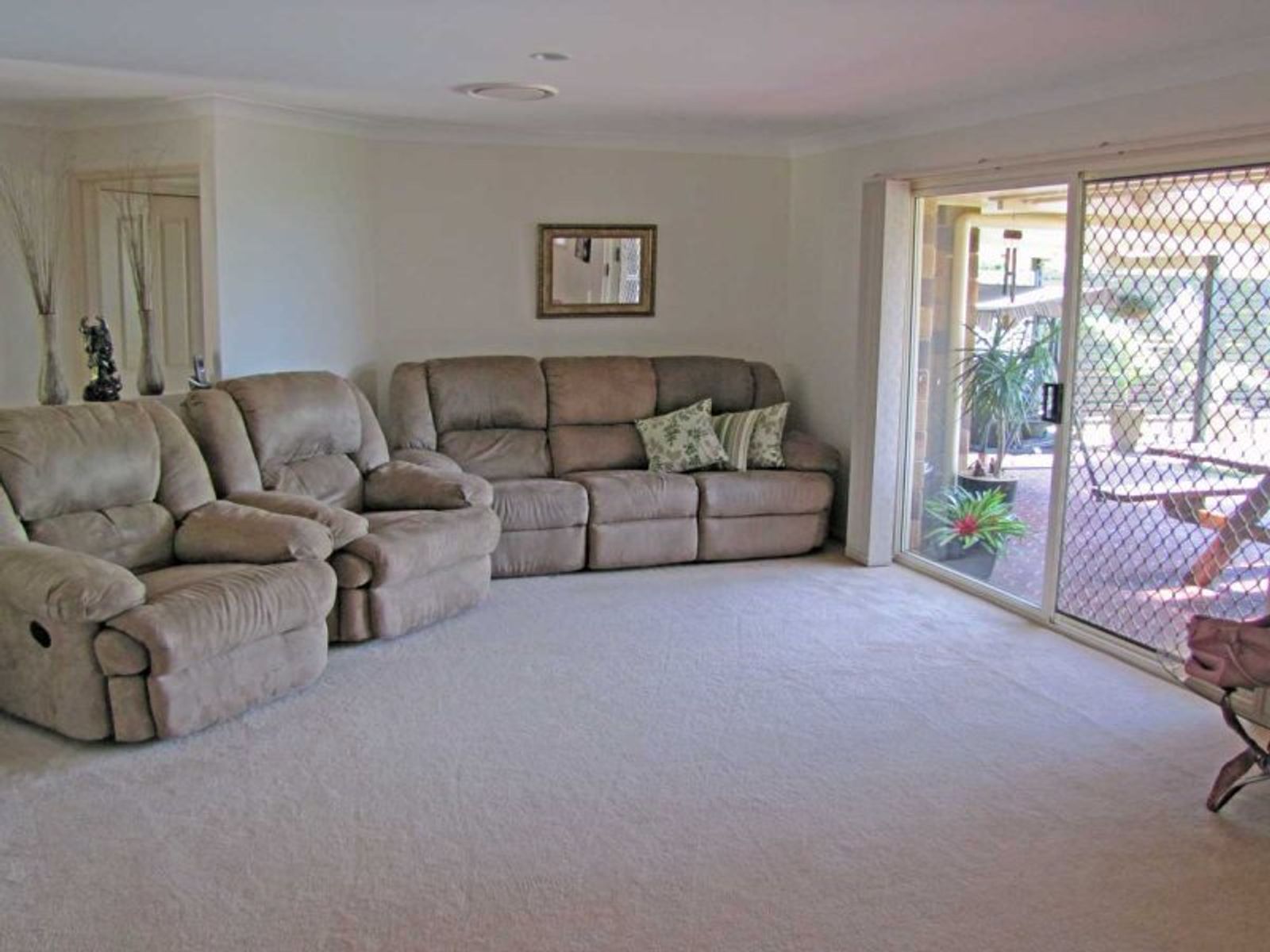 1168 Spring Grove Rd, Spring Grove - Thumbnail 7