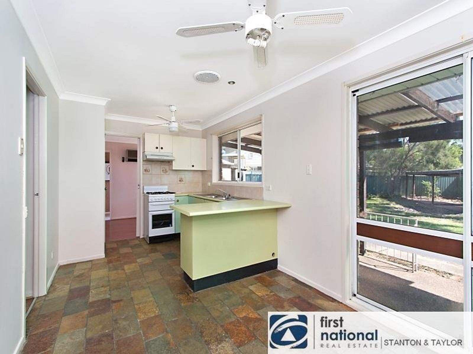 5 Manna Place, Kingswood - Thumbnail 4